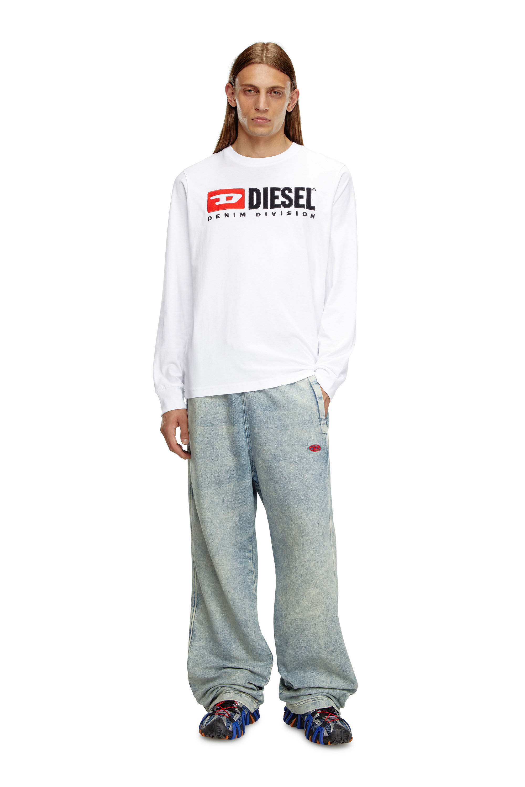 Diesel - T-JUST-LS-DIV, Male Tシャツ 長そで ロゴ エンブロイダリー in ホワイト - Image 1