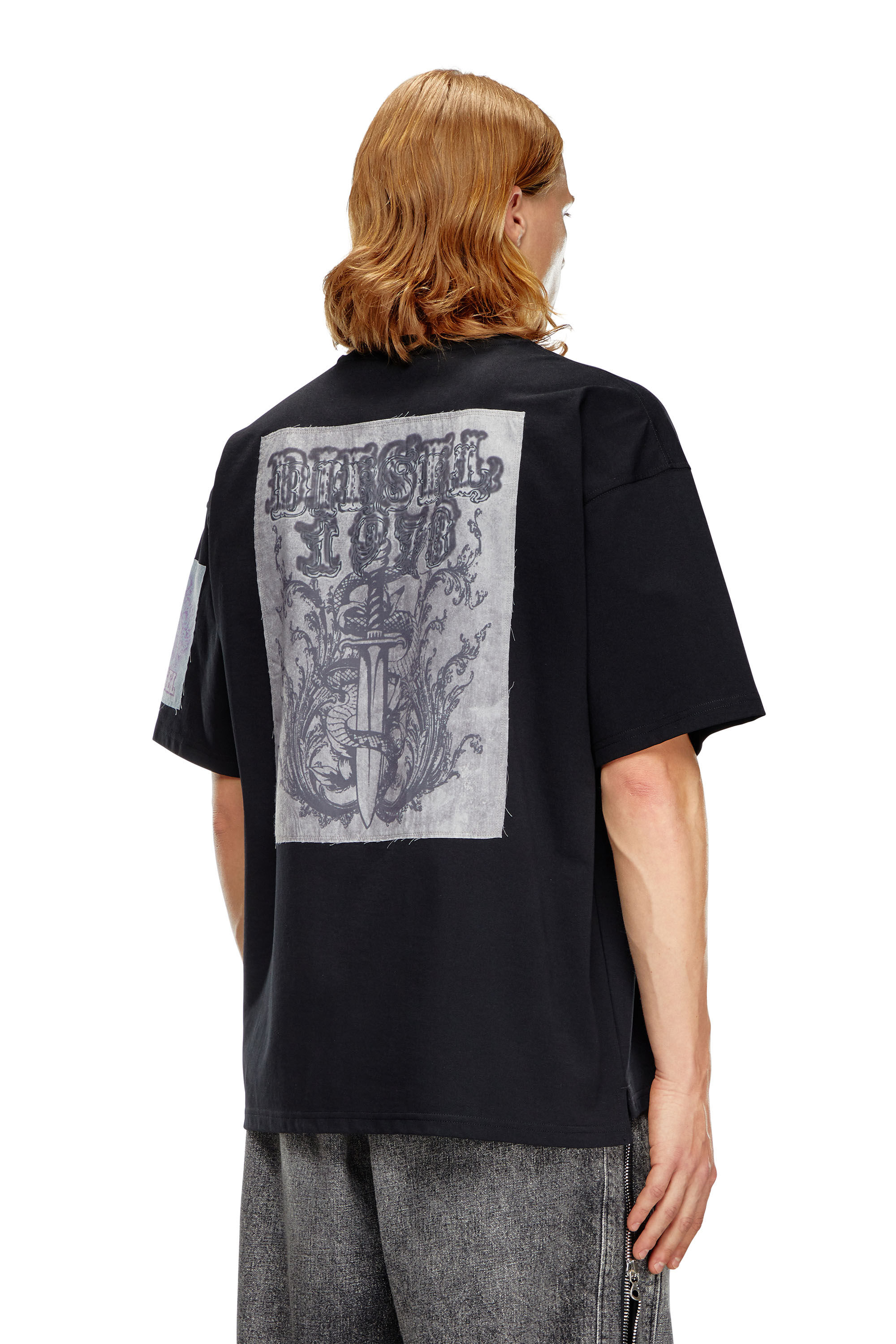 Diesel - T-BOXT-SLITS-Q10, Male T-shirt with raw-cut printed patches in ブラック - Image 4