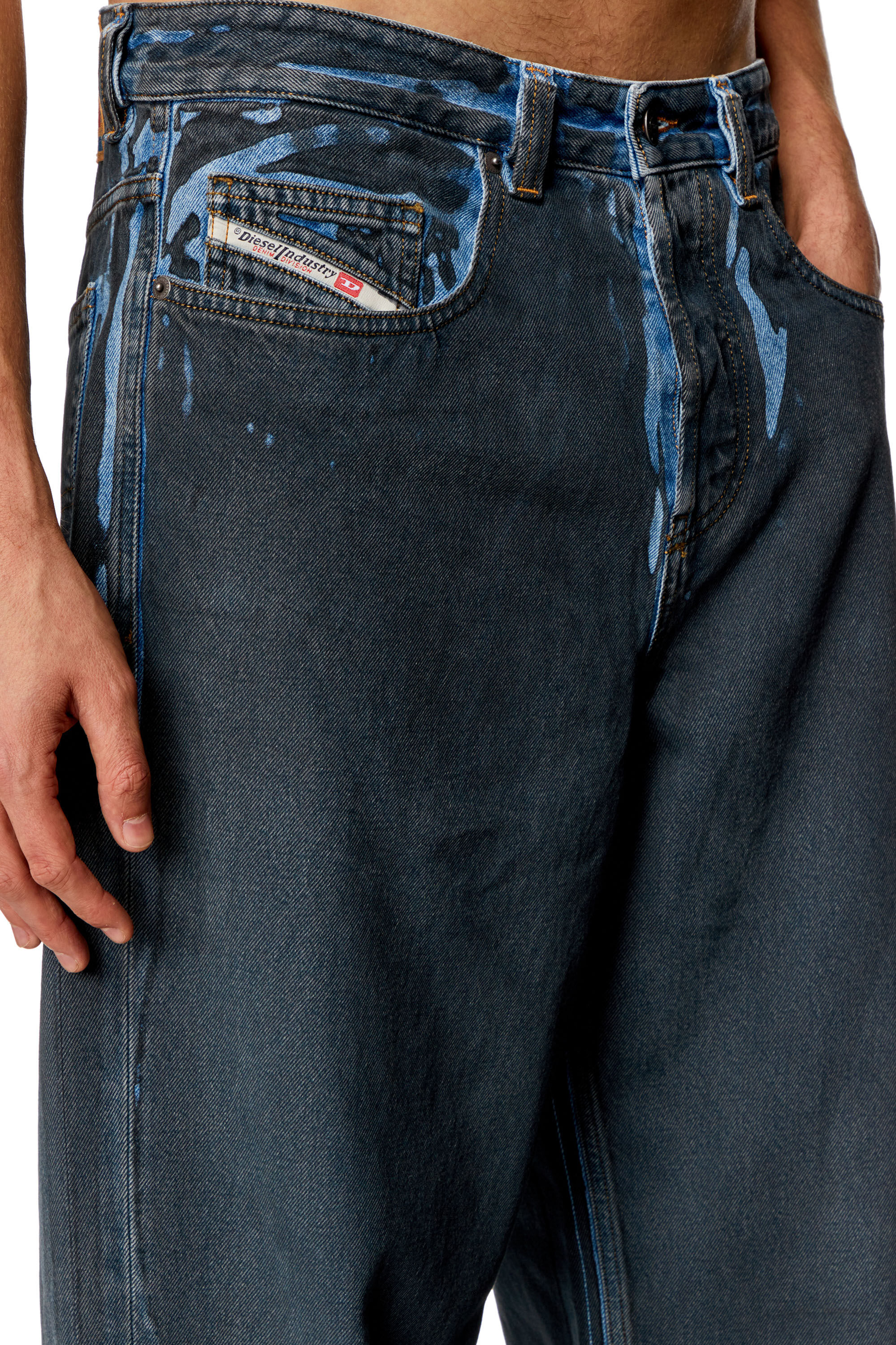 Diesel - Male Straight Jeans 2001 D-Macro 09I47, ブラック/ダークグレー - Image 4