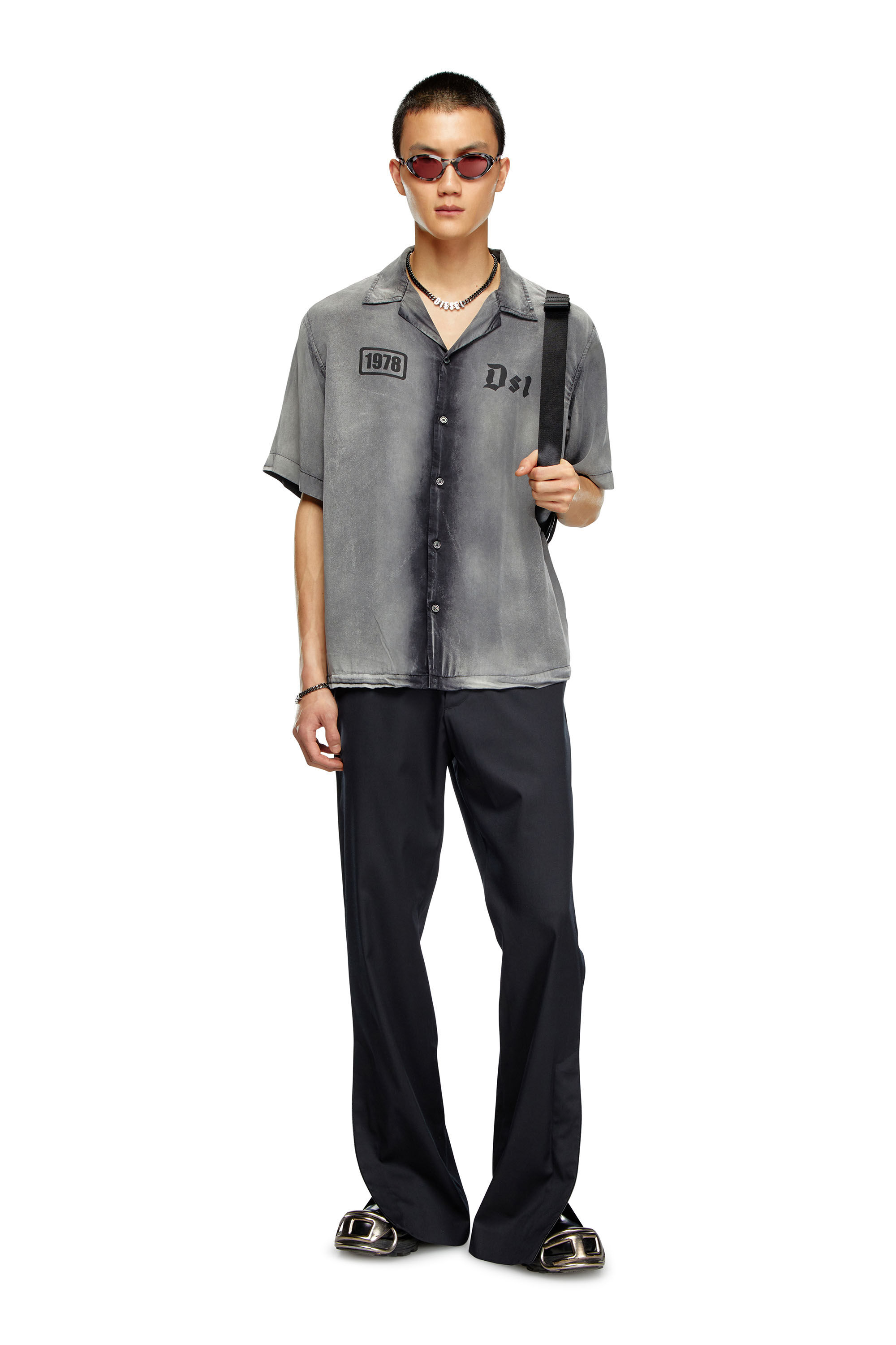 Diesel - S-GHENT, Male Bowling shirt with faded effect in グレー - Image 1