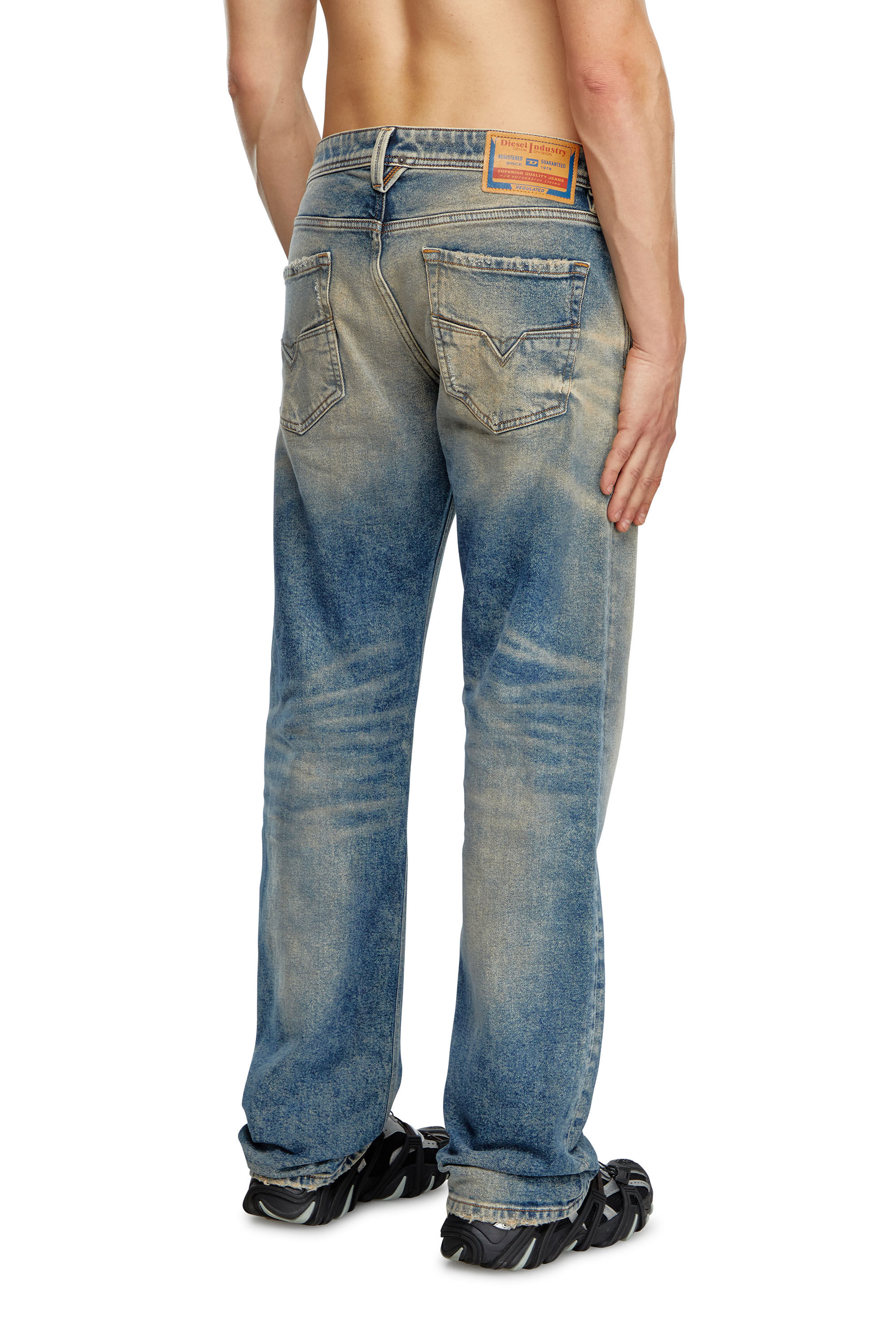 Diesel - Male Straight Jeans 1985 Larkee 09K32, ミディアムブルー - Image 5