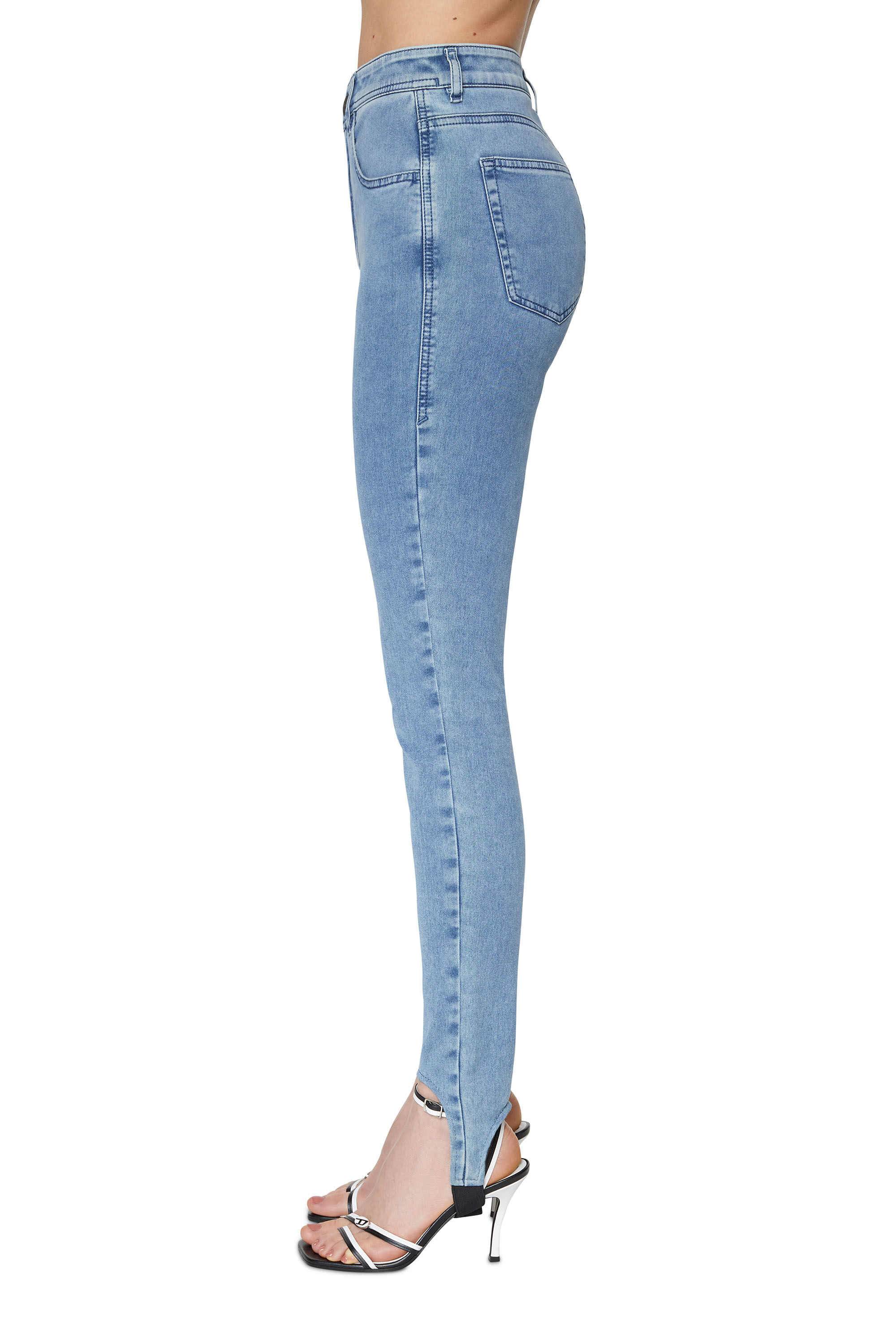 SLANDY JoggJeans® 069YN A04027069YN デニム(WOMEN)|DIESEL