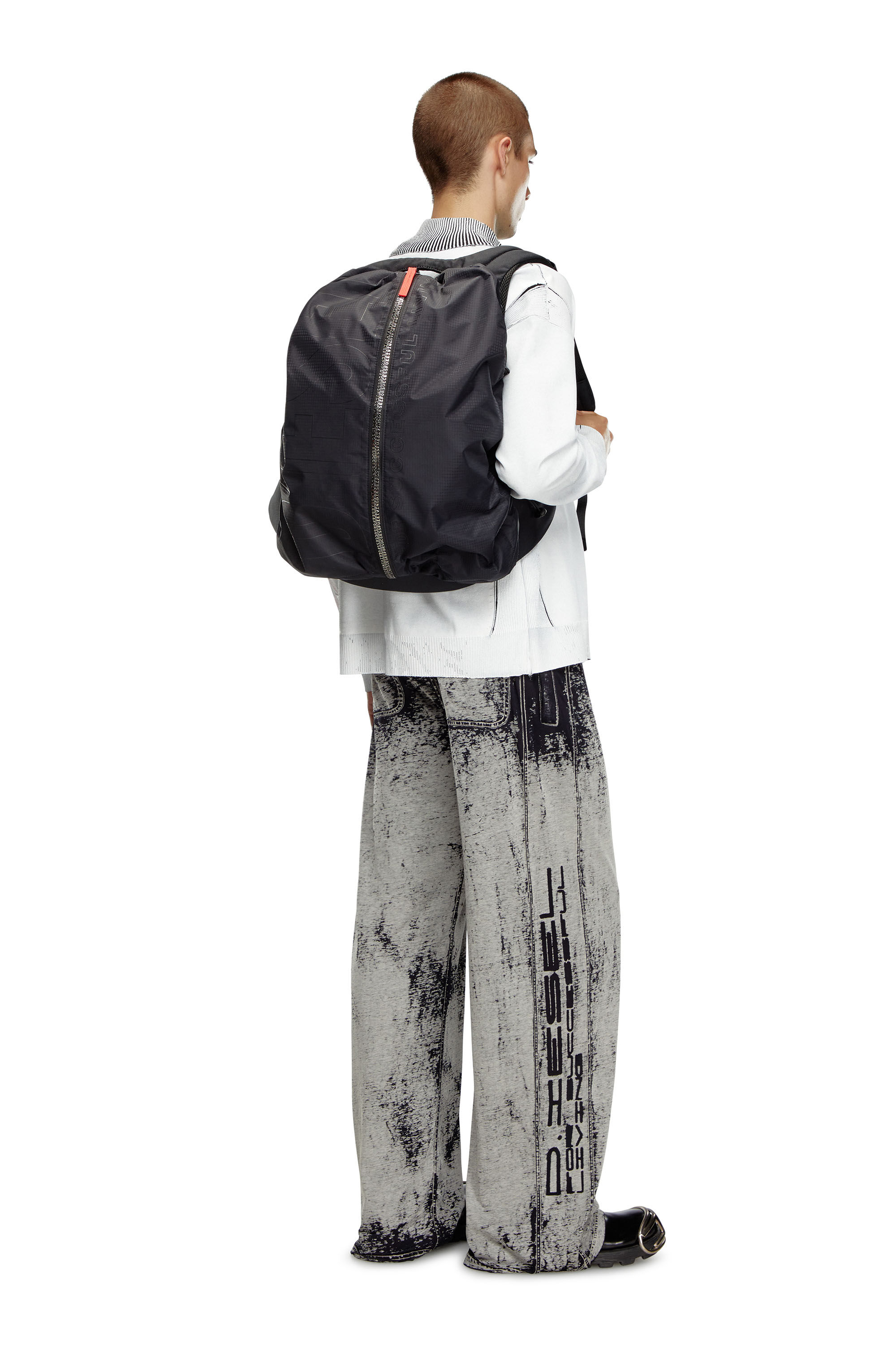 Diesel - ZIP-D BACKPACK X, Male Backpack in check-jacquard shell in ブラック - Image 1