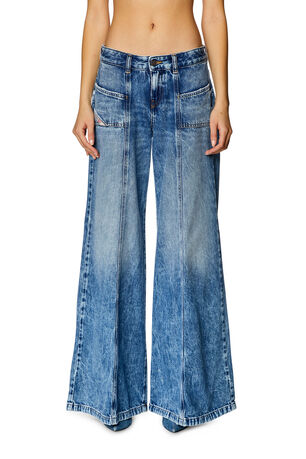 Bootcut and Flare Jeans D-Akii 09H95