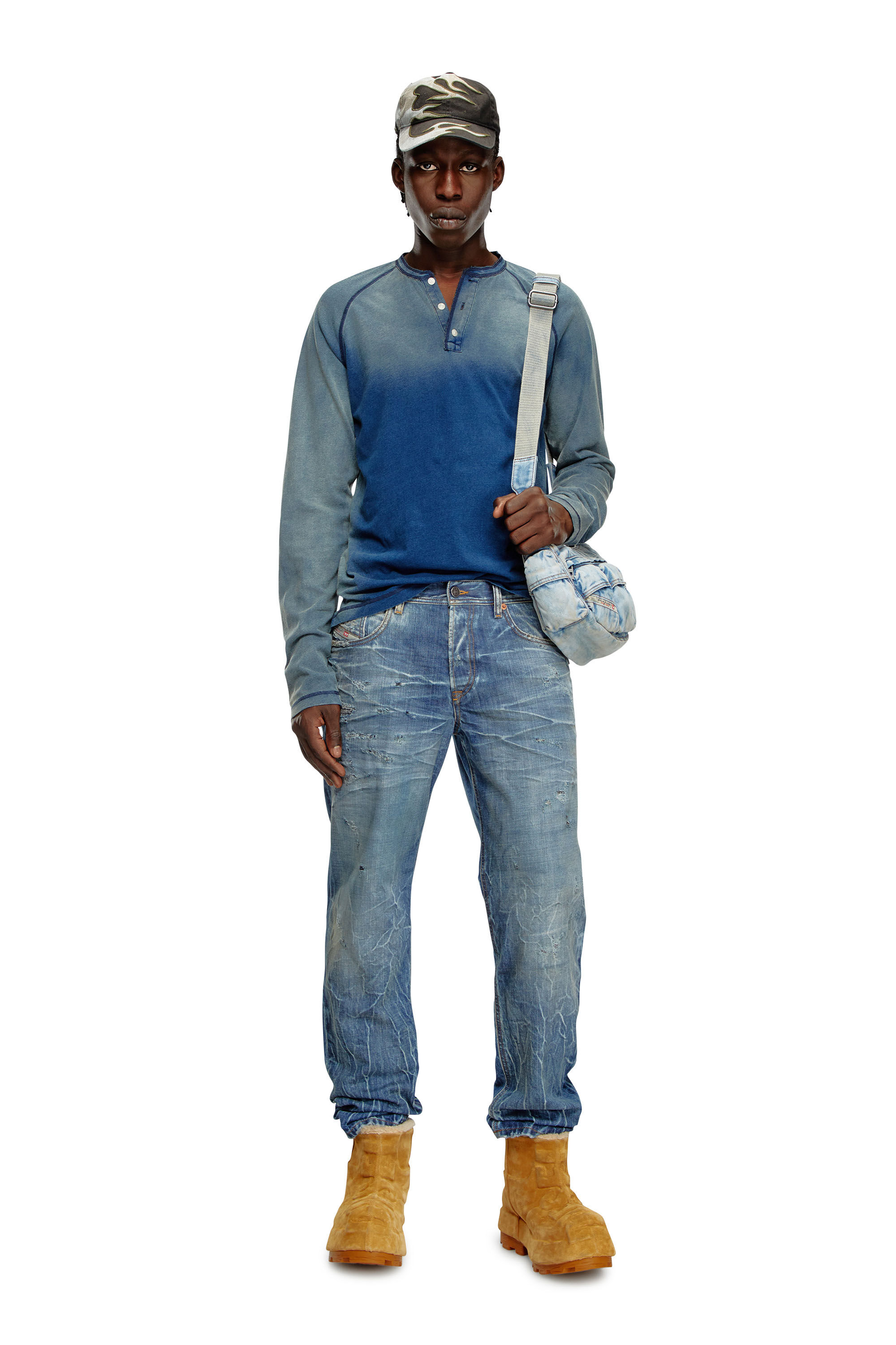 Diesel - Male Tapered Jeans 2023 D-Finitive 09K37, ミディアムブルー - Image 1