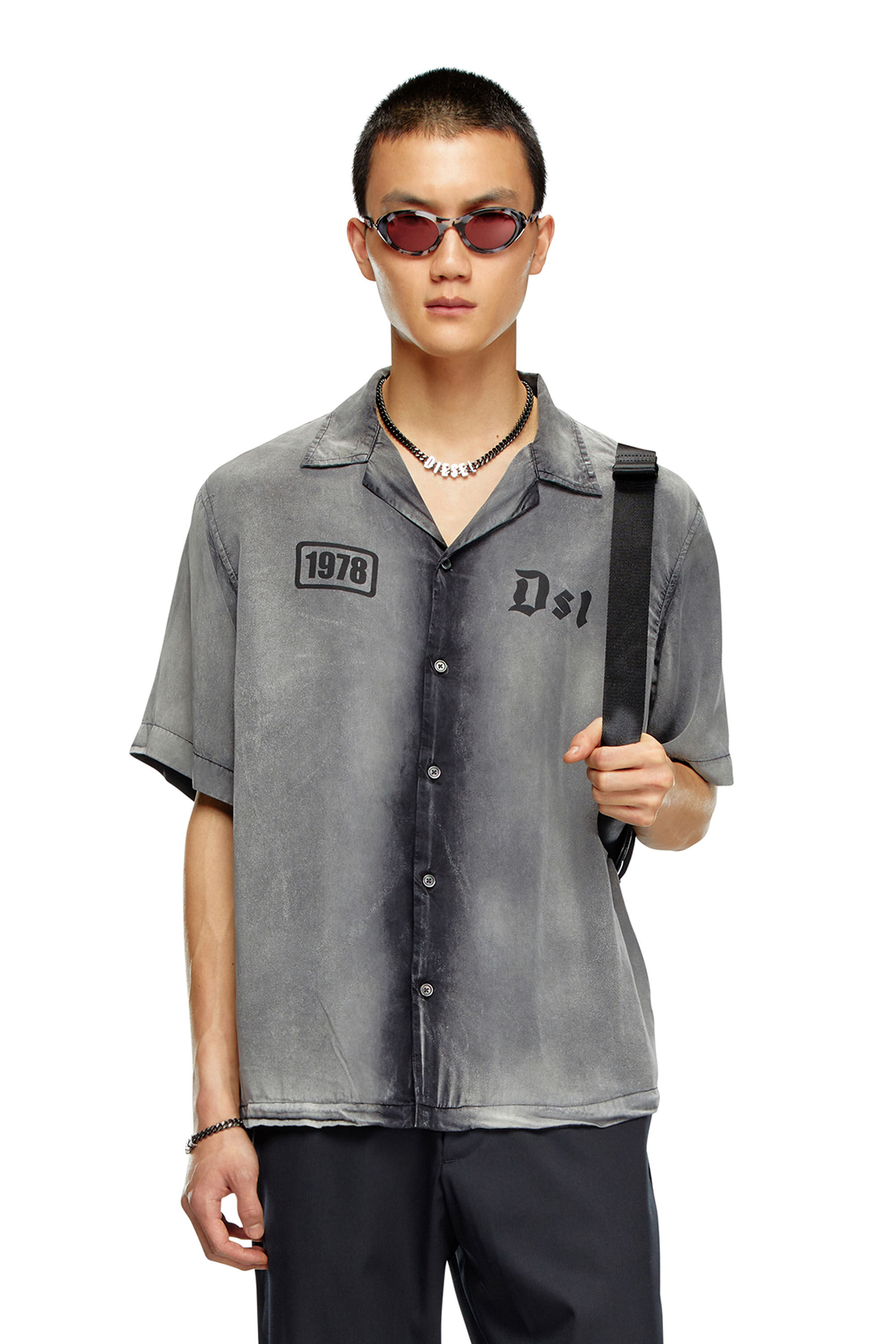 Diesel - S-GHENT, Male Bowling shirt with faded effect in グレー - Image 3