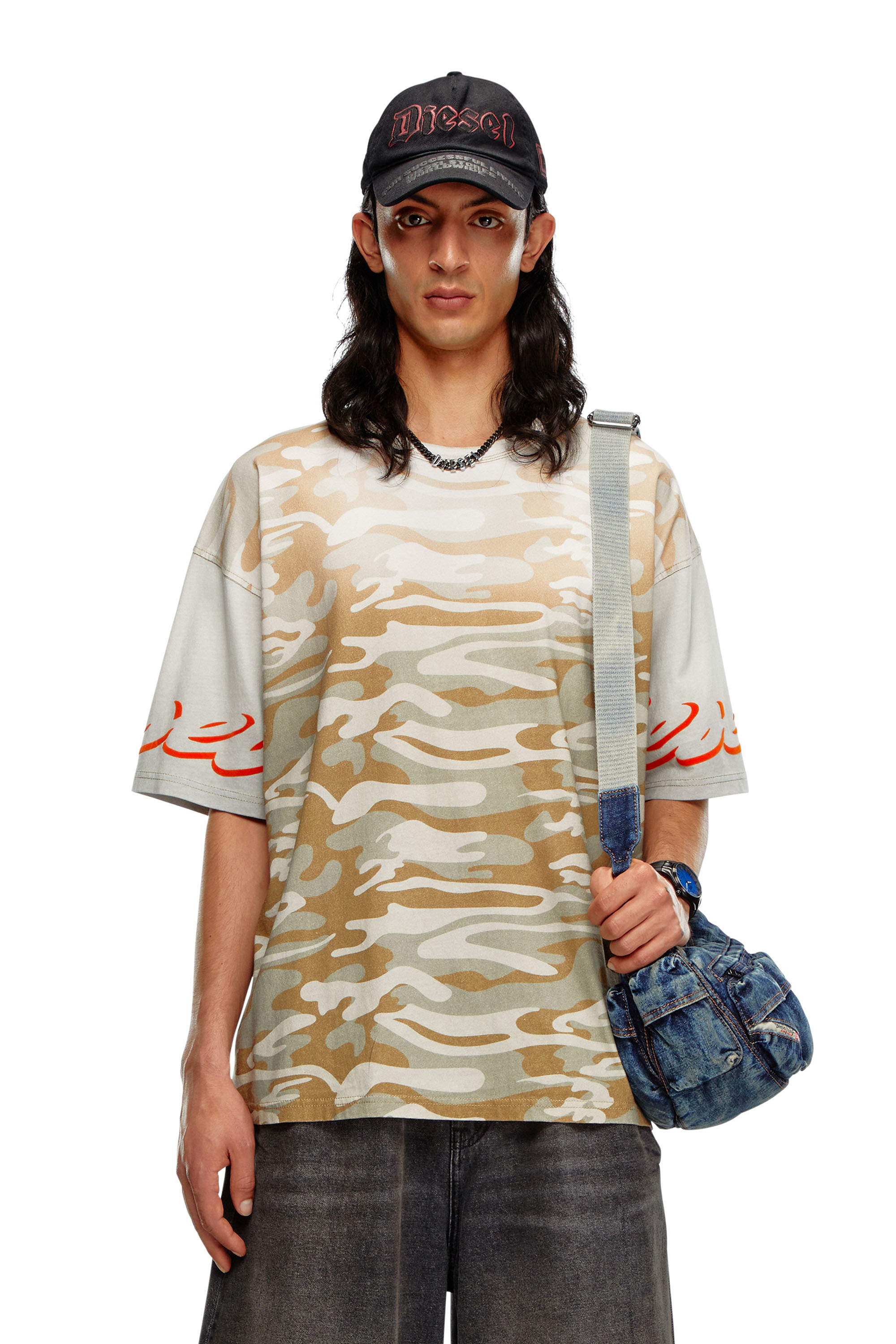 Diesel - T-BOXT-Q11, Male Faded camo T-shirt with flocked logo in マルチカラー - Image 1