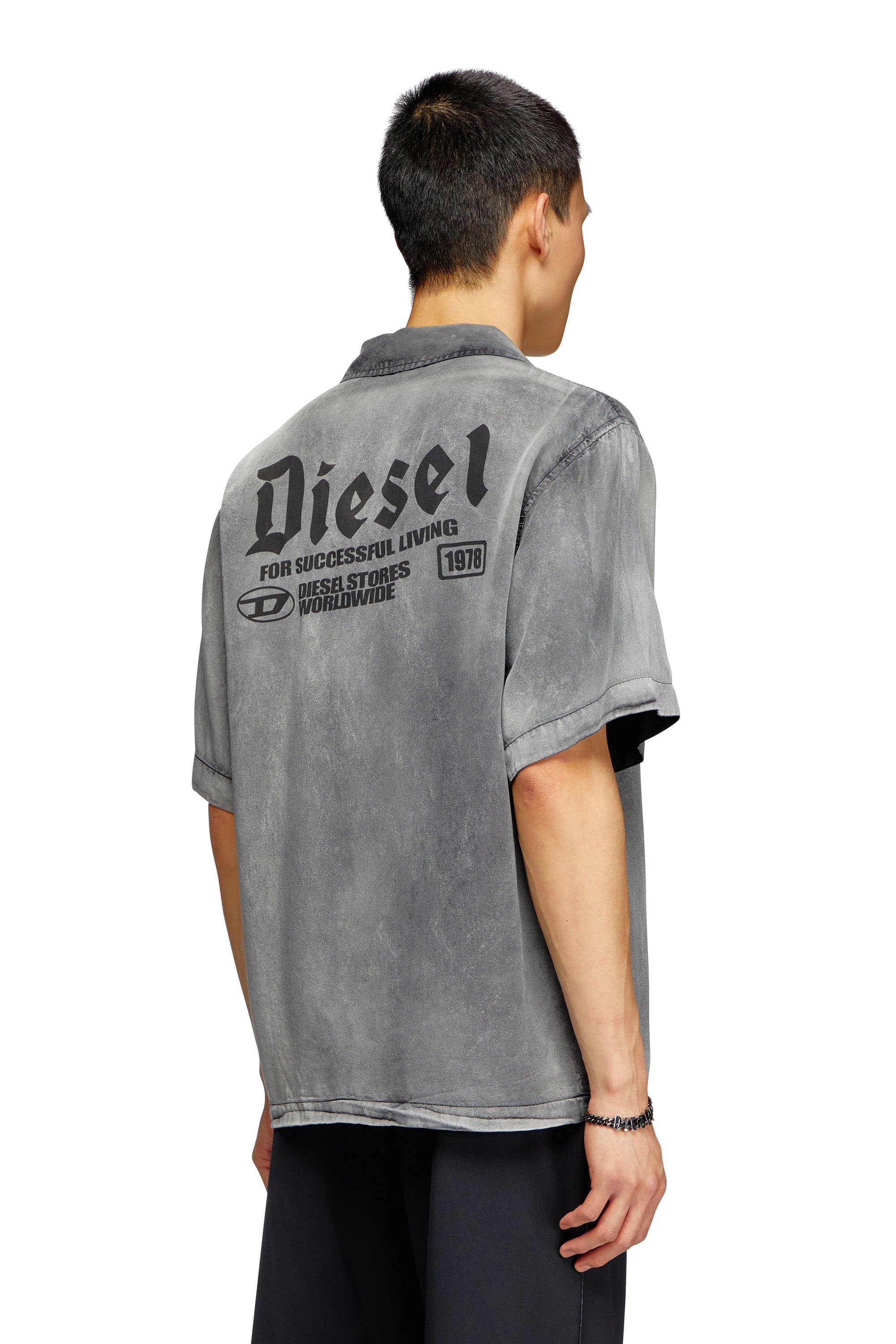 Diesel - S-GHENT, Male's Bowling shirt with faded effect in ダークグレー - 4