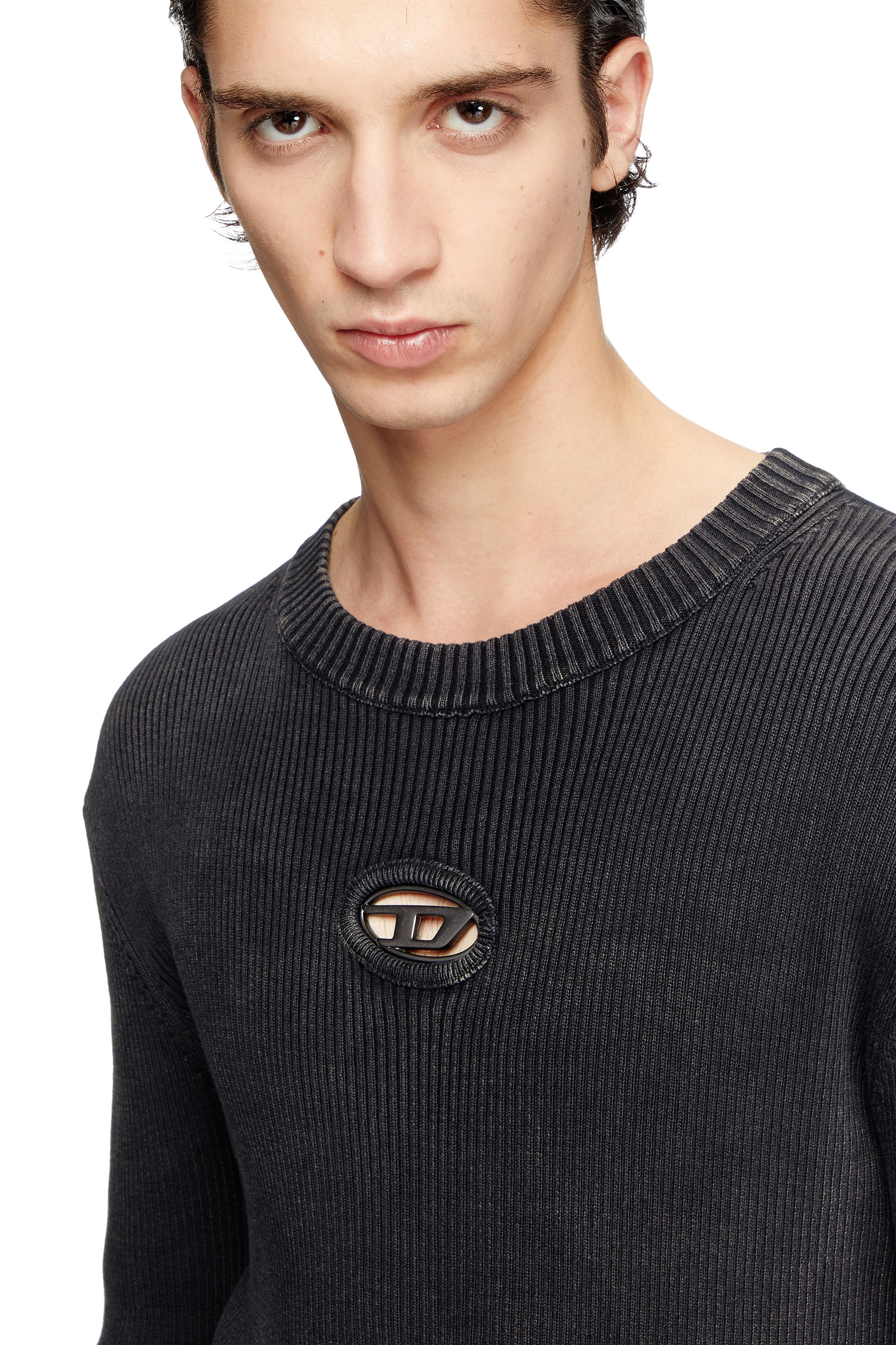 Diesel - K-DARIN-D, Male's Distressed jumper with cut-out logo in ブラック - 5