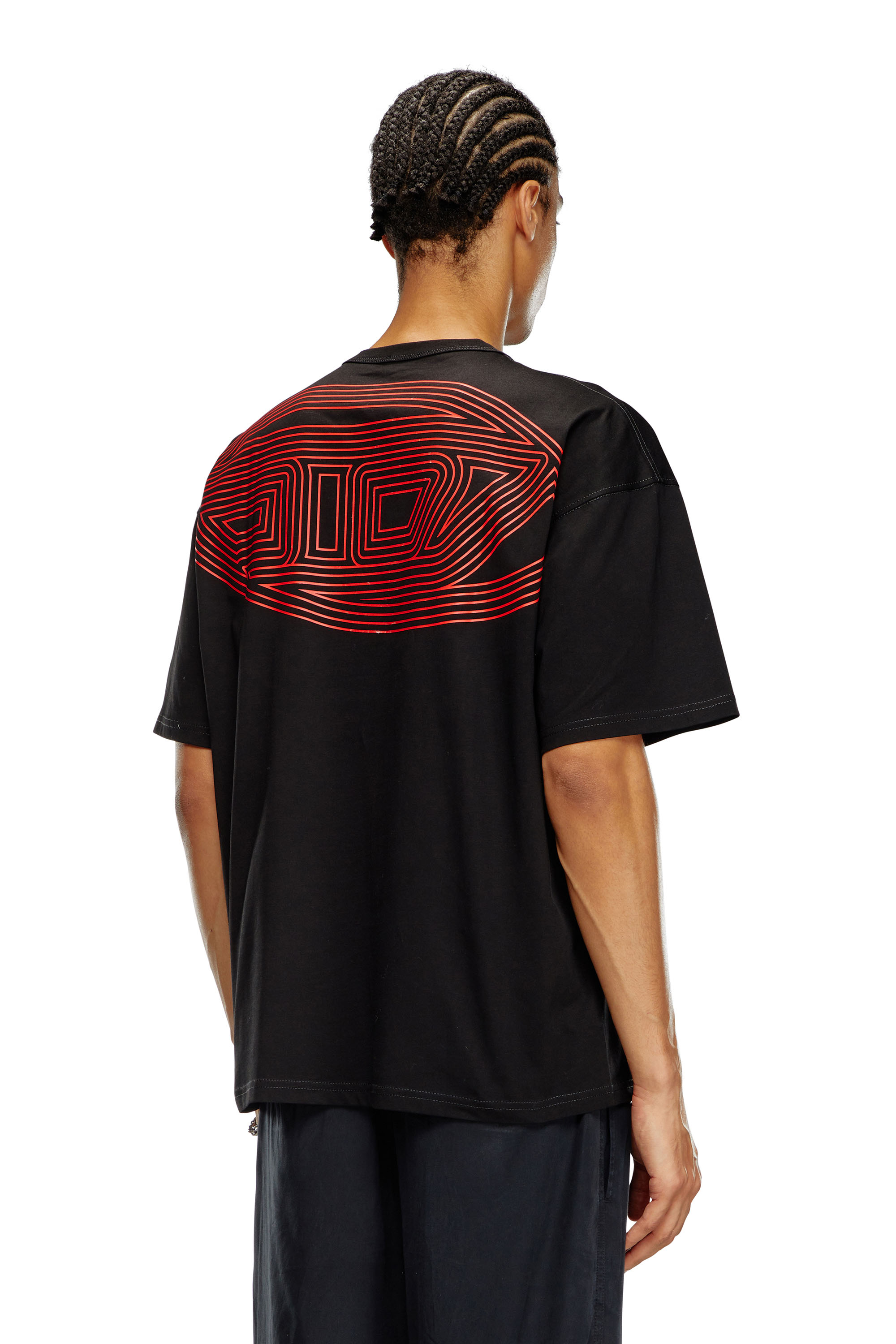 Diesel - T-BOXT-K18, Male T-shirt with Oval D print and embroidery in ブラック - Image 4