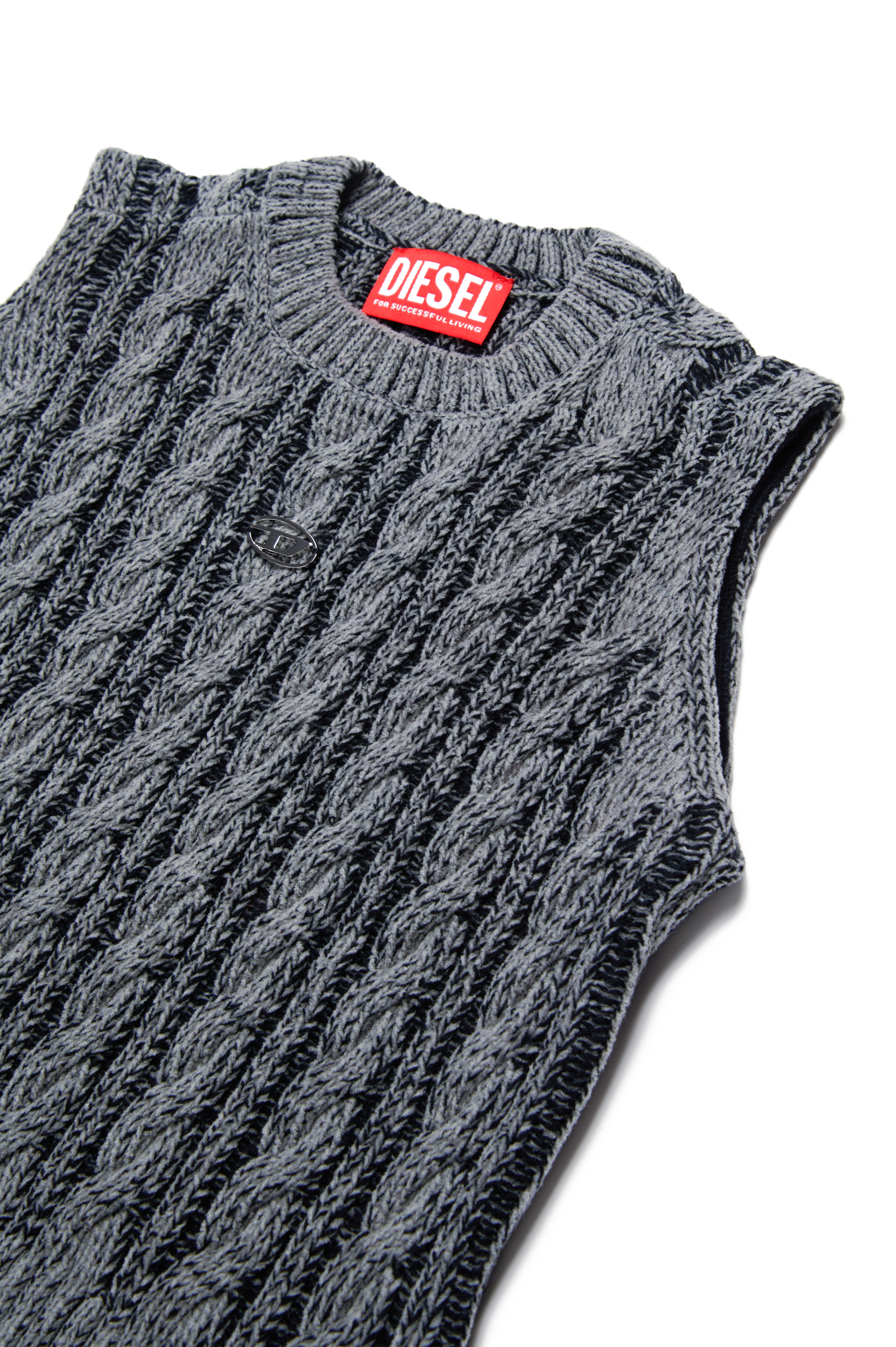 Diesel - KMPANAS, Female Cable-knit vest in two-tone yarn in ブラック - Image 3