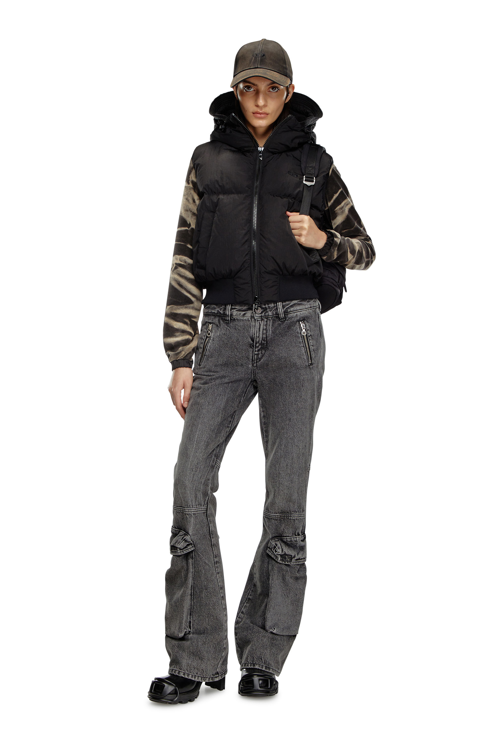 Diesel - W-PEYT-SSL-NEW-P1, Female's Hooded down vest in crinkled nylon in ブラック - 2