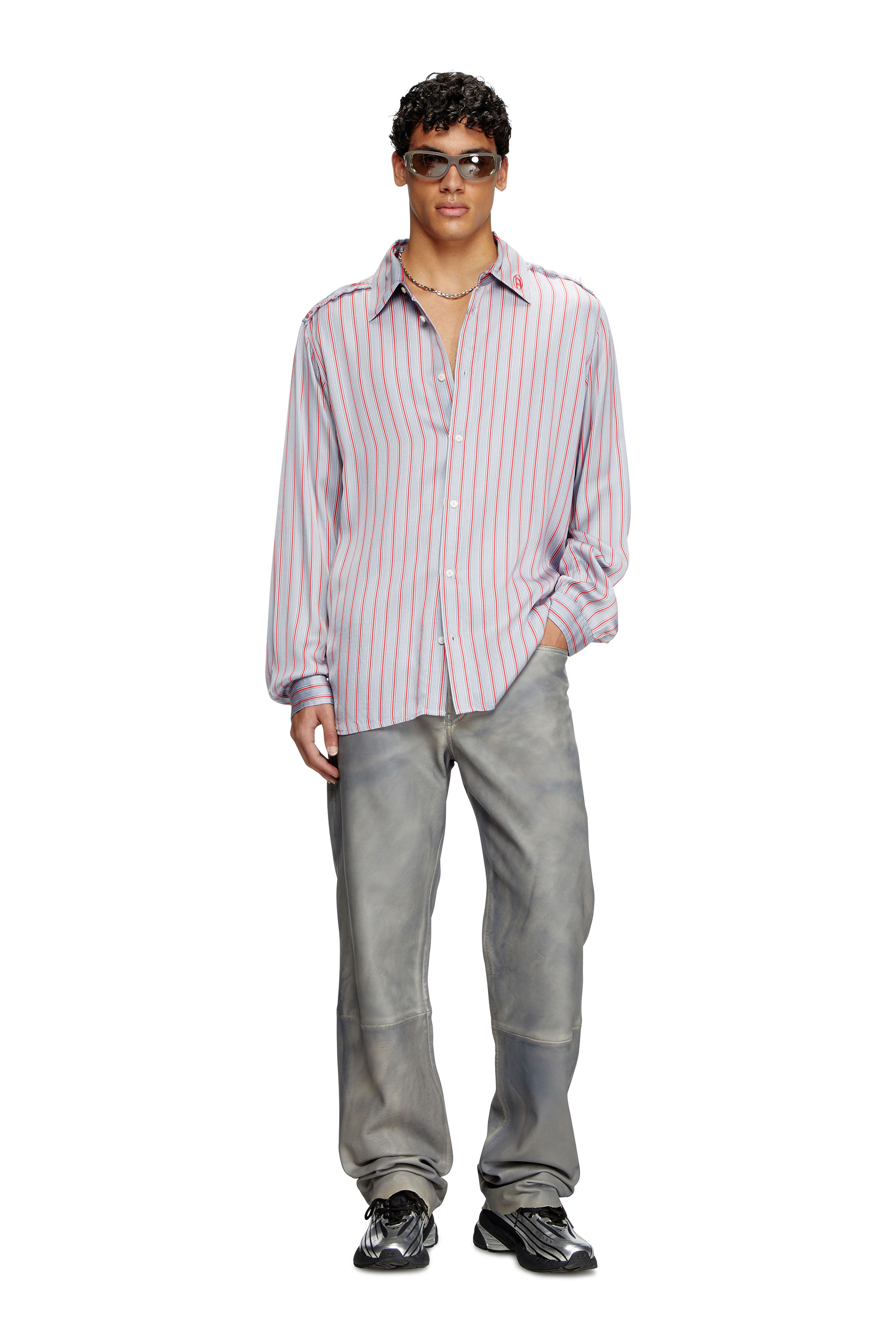 Diesel - S-KLAB, Male's Pin stripe viscose shirt in ブルー/レッド - 2