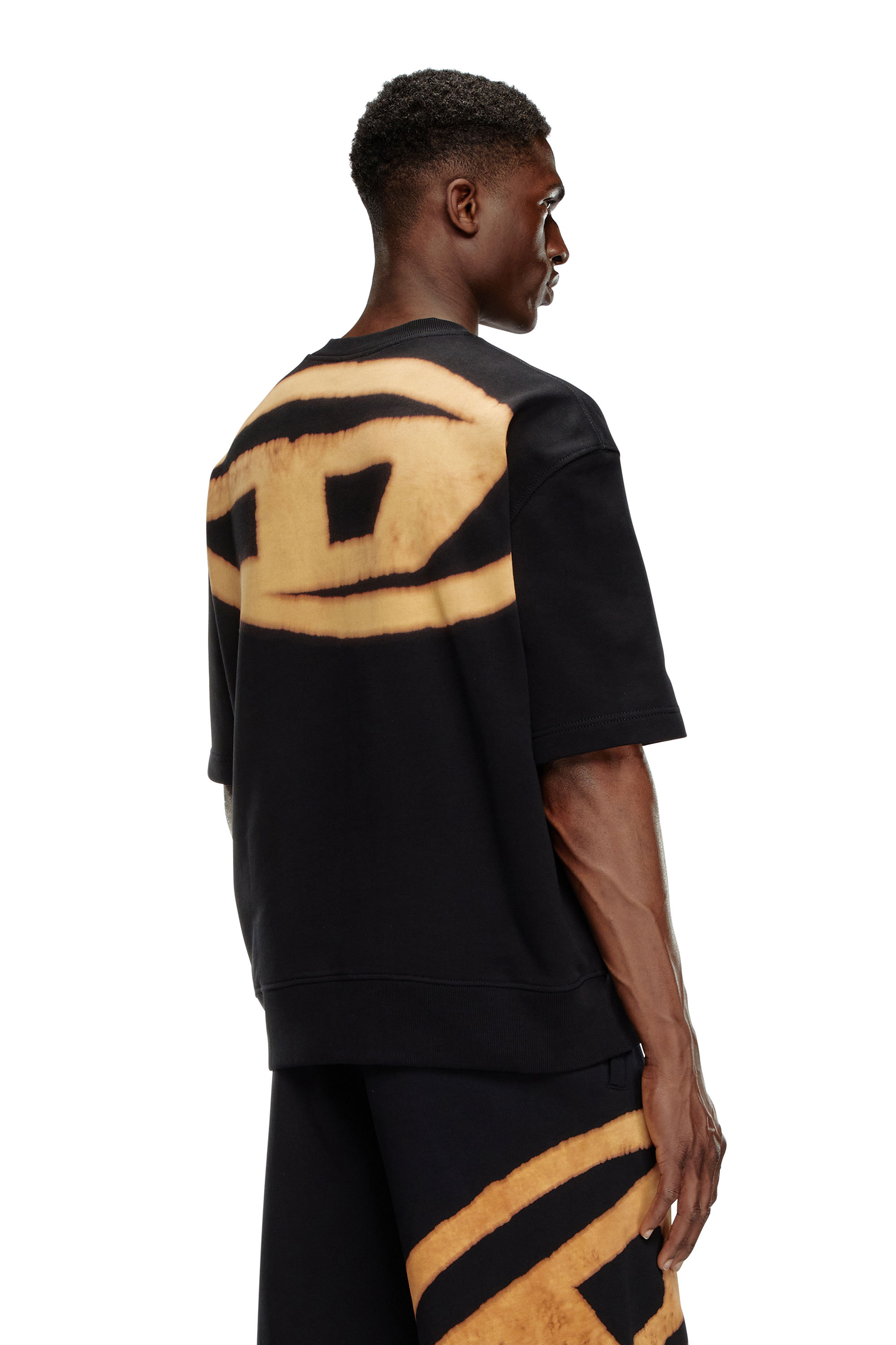 Diesel - S-COOLING-Q1, Male Baggy T-shirt with fiery Oval D print in マルチカラー - Image 1