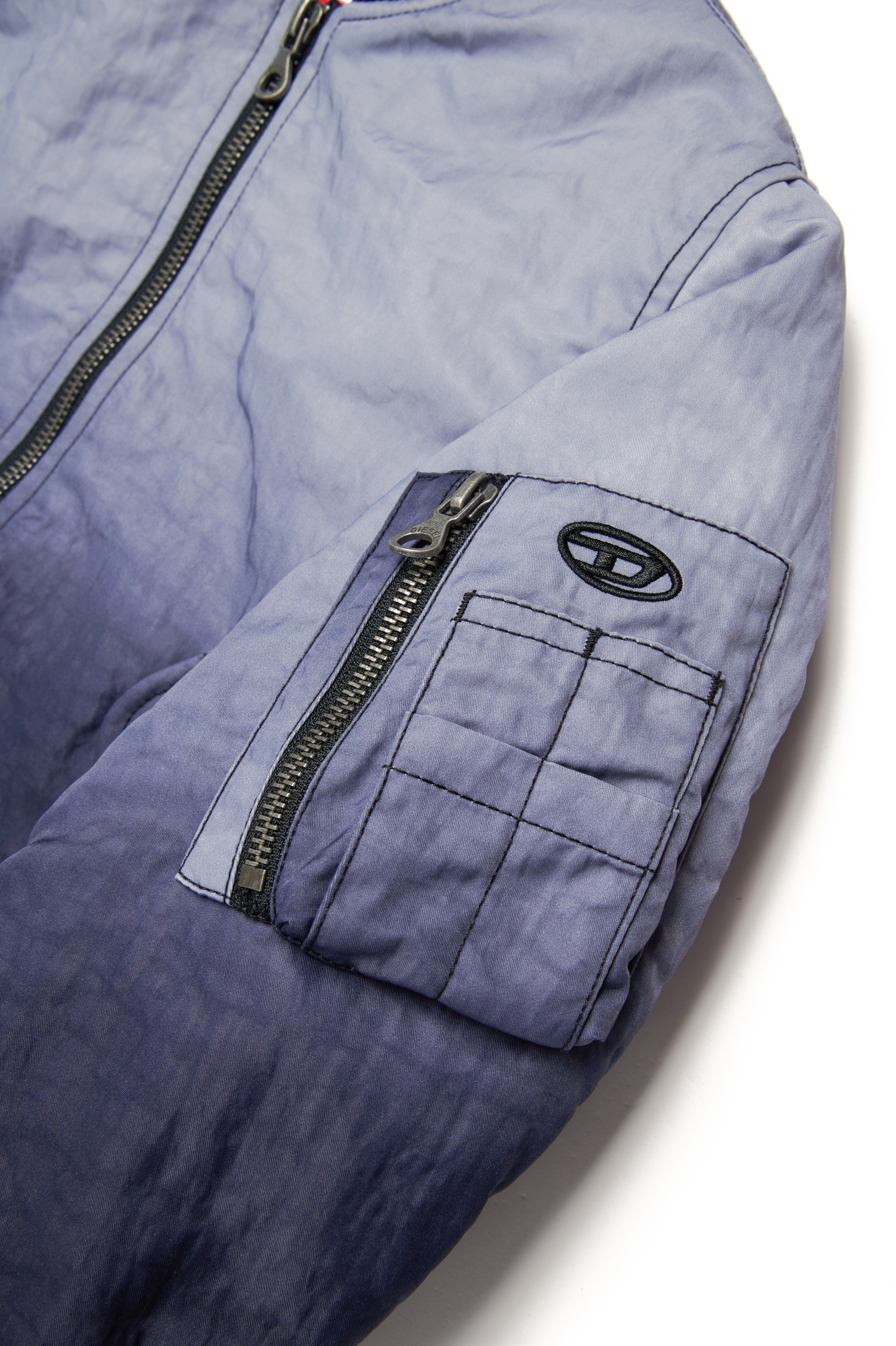 Diesel - JCOMMON, Unisex Bomber jacket in dégradé nylon in ブルー - Image 4
