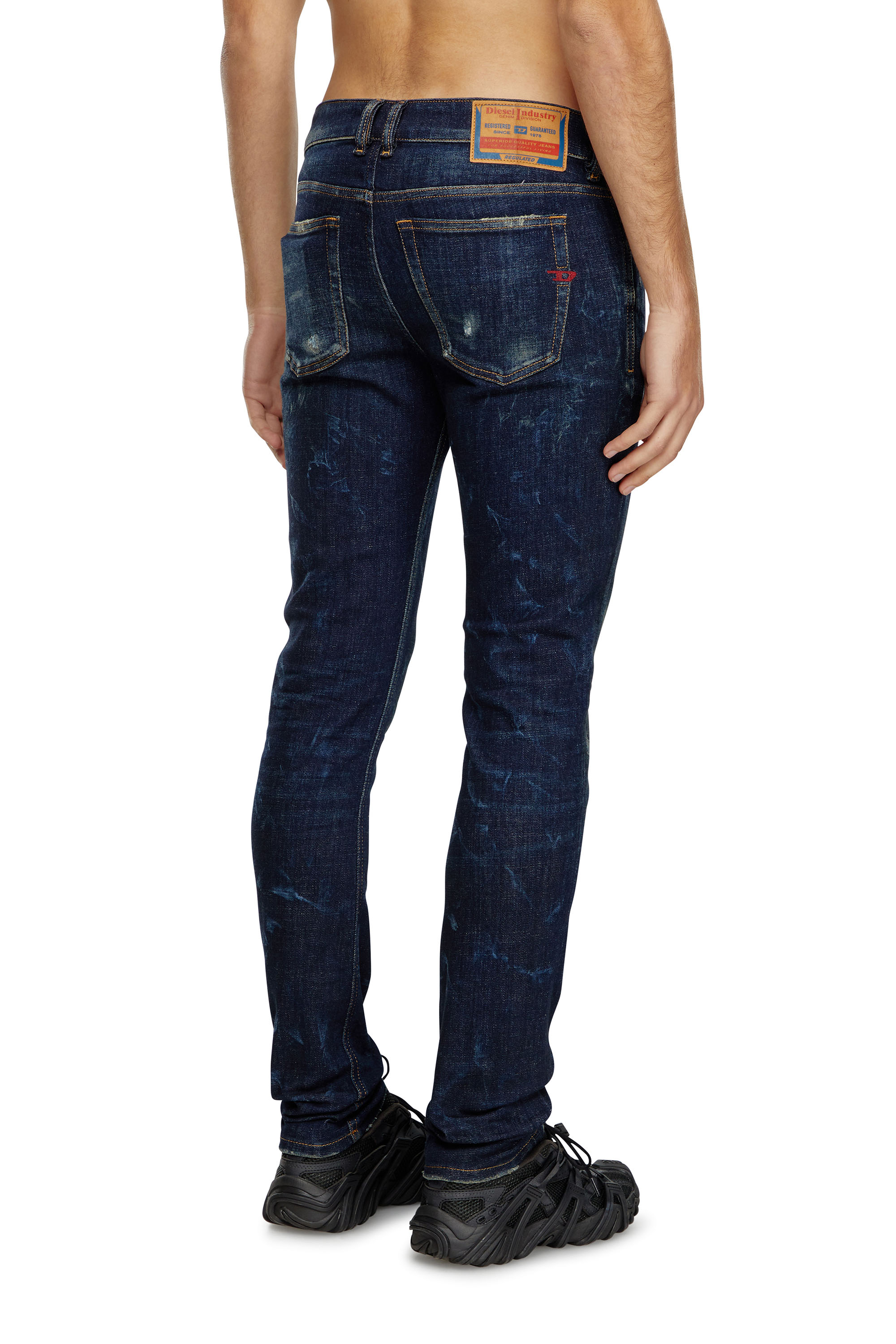 Diesel - Male's Skinny Jeans 1979 Sleenker 09J26, ダークブルー - 4