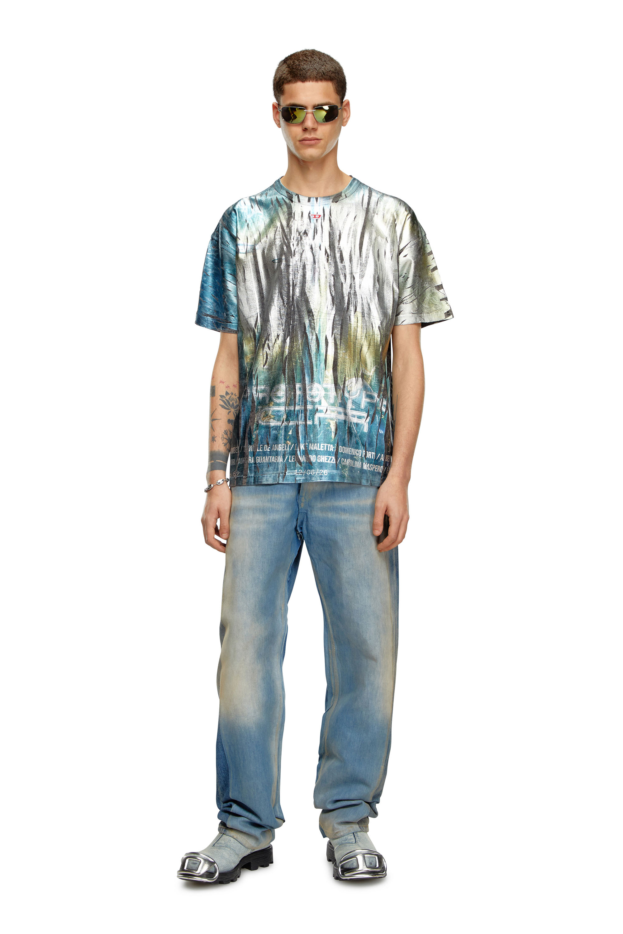 Diesel - T-BORD-Q1, Male T-shirt with creased foil treatment in マルチカラー - Image 2