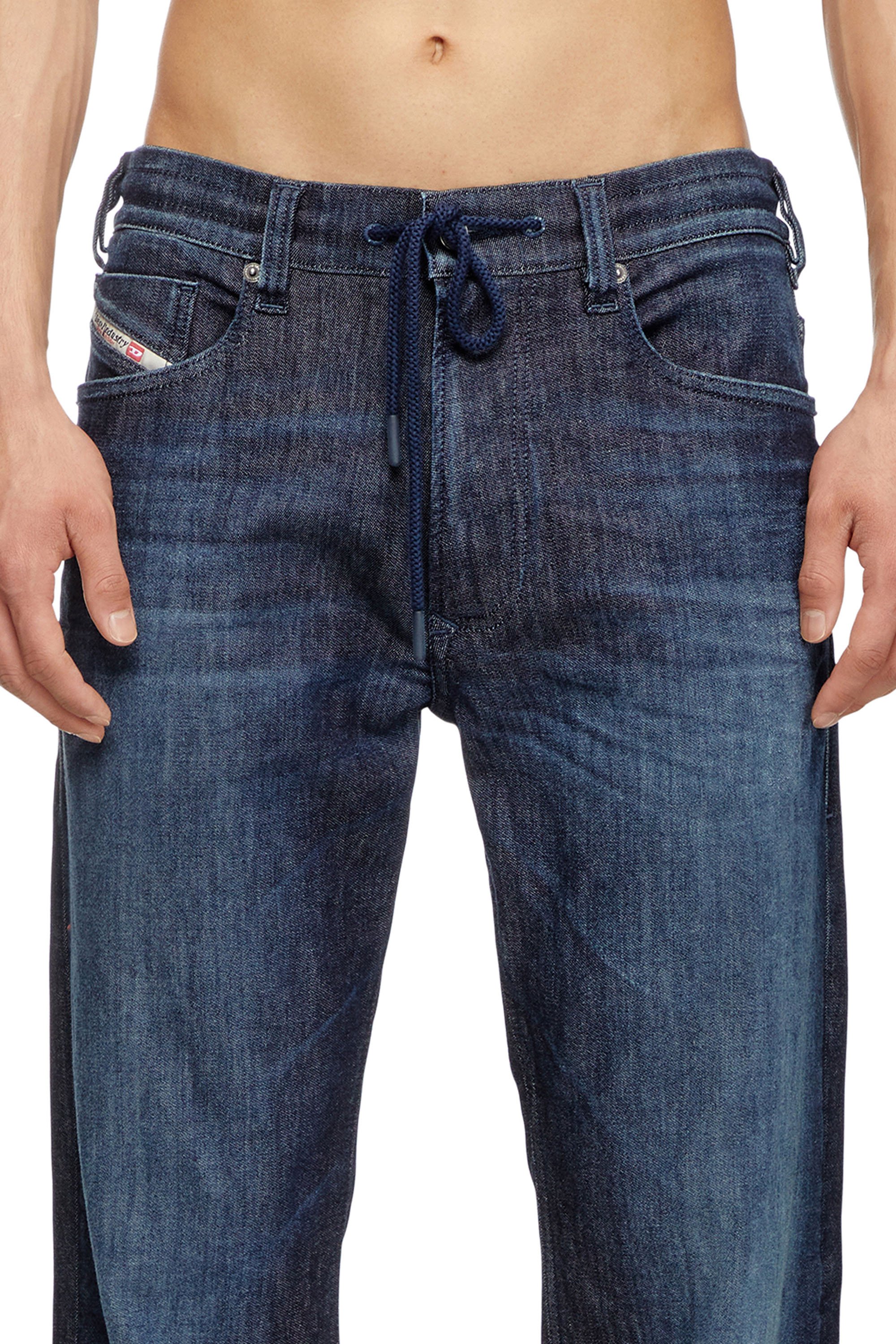 Diesel - Male's Relaxed 2080 D-Reel Joggjeans® 09L11, ダークブルー - 5