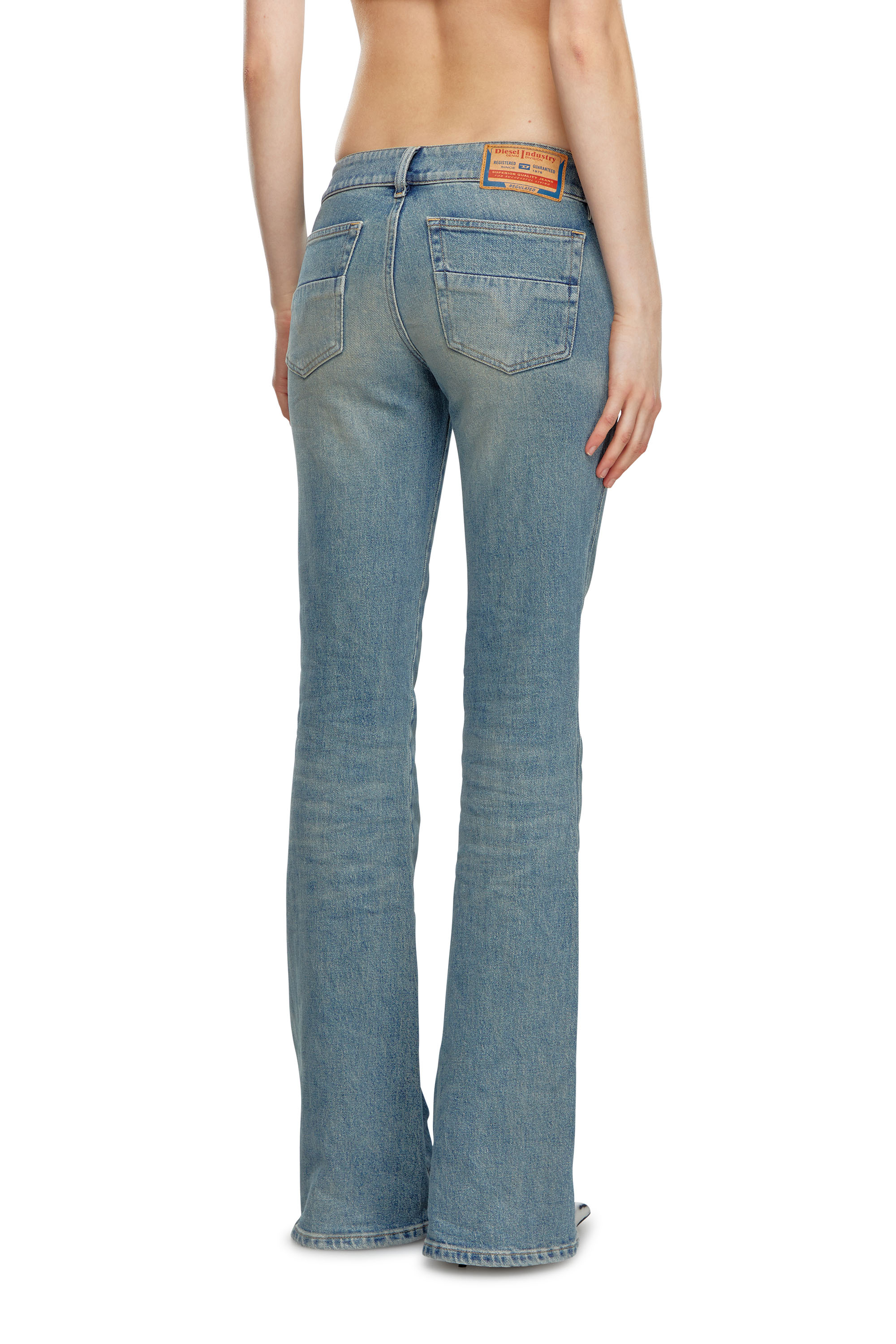 Diesel - Female Bootcut and Flare Jeans D-Hush 09J55, ライトブルー - Image 4