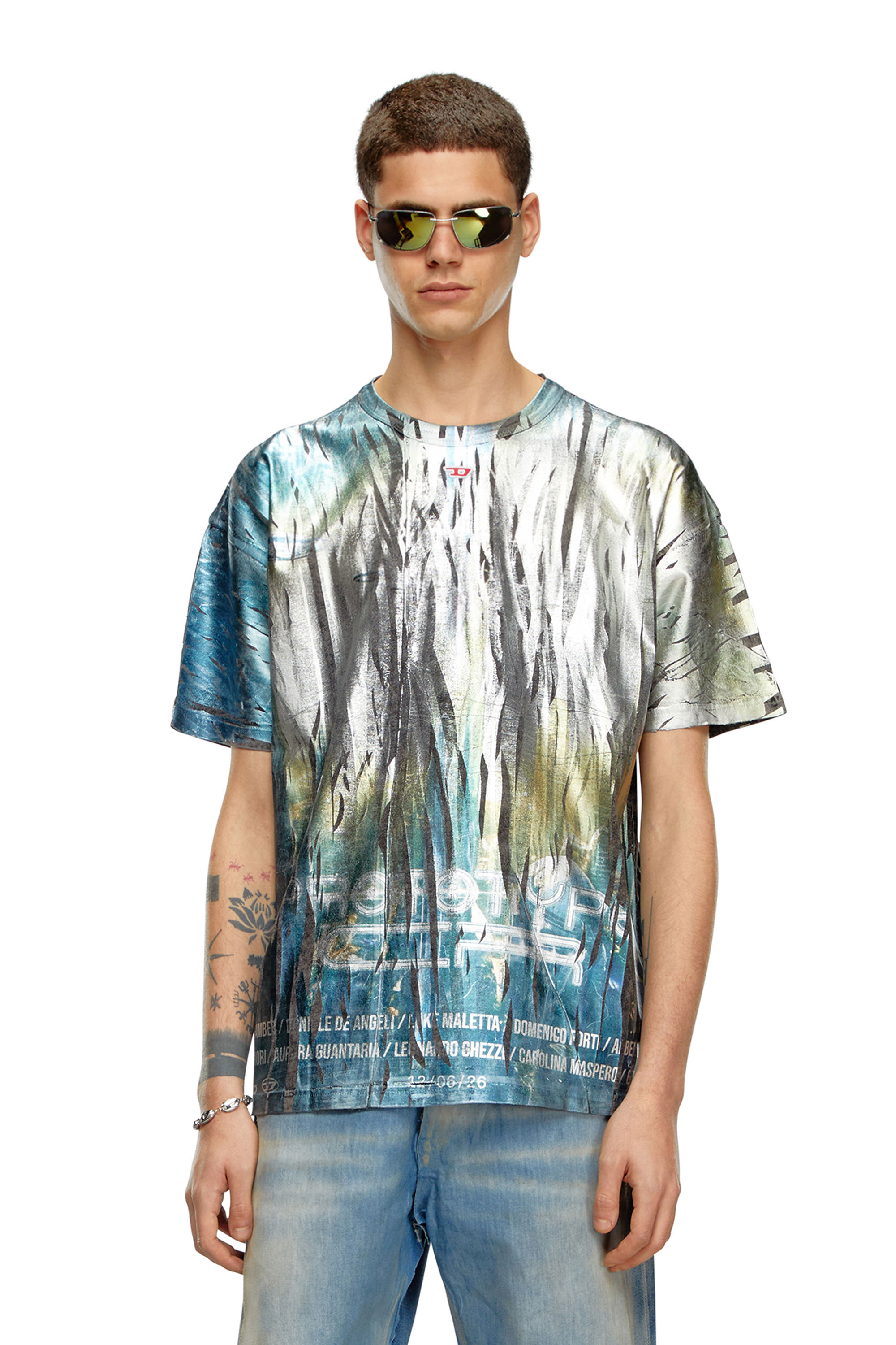 Diesel - T-BORD-Q1, Male T-shirt with creased foil treatment in マルチカラー - Image 1