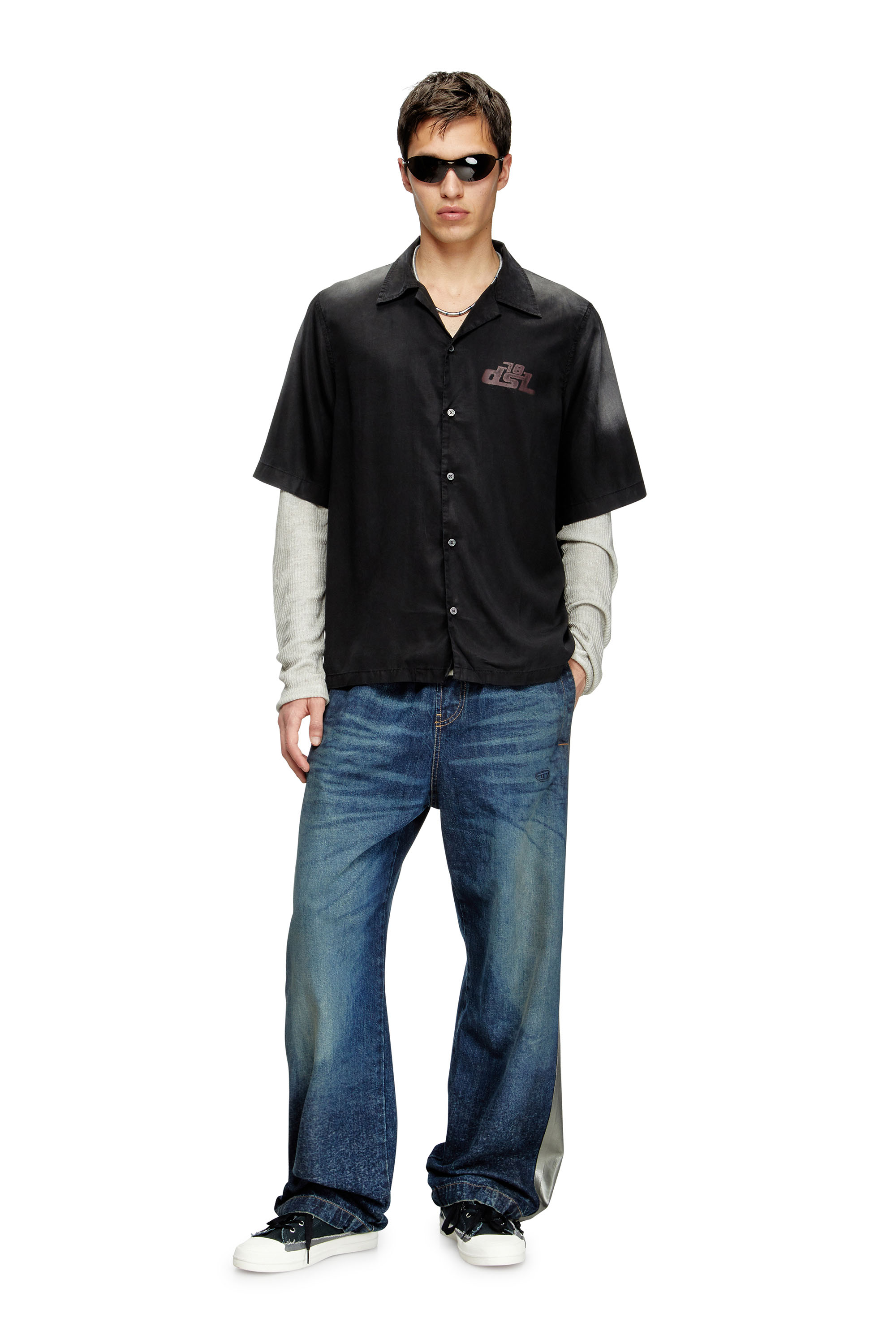 Diesel - S-ELLY, Male's Faded bowling shirt with logo prints in ブラック - 2