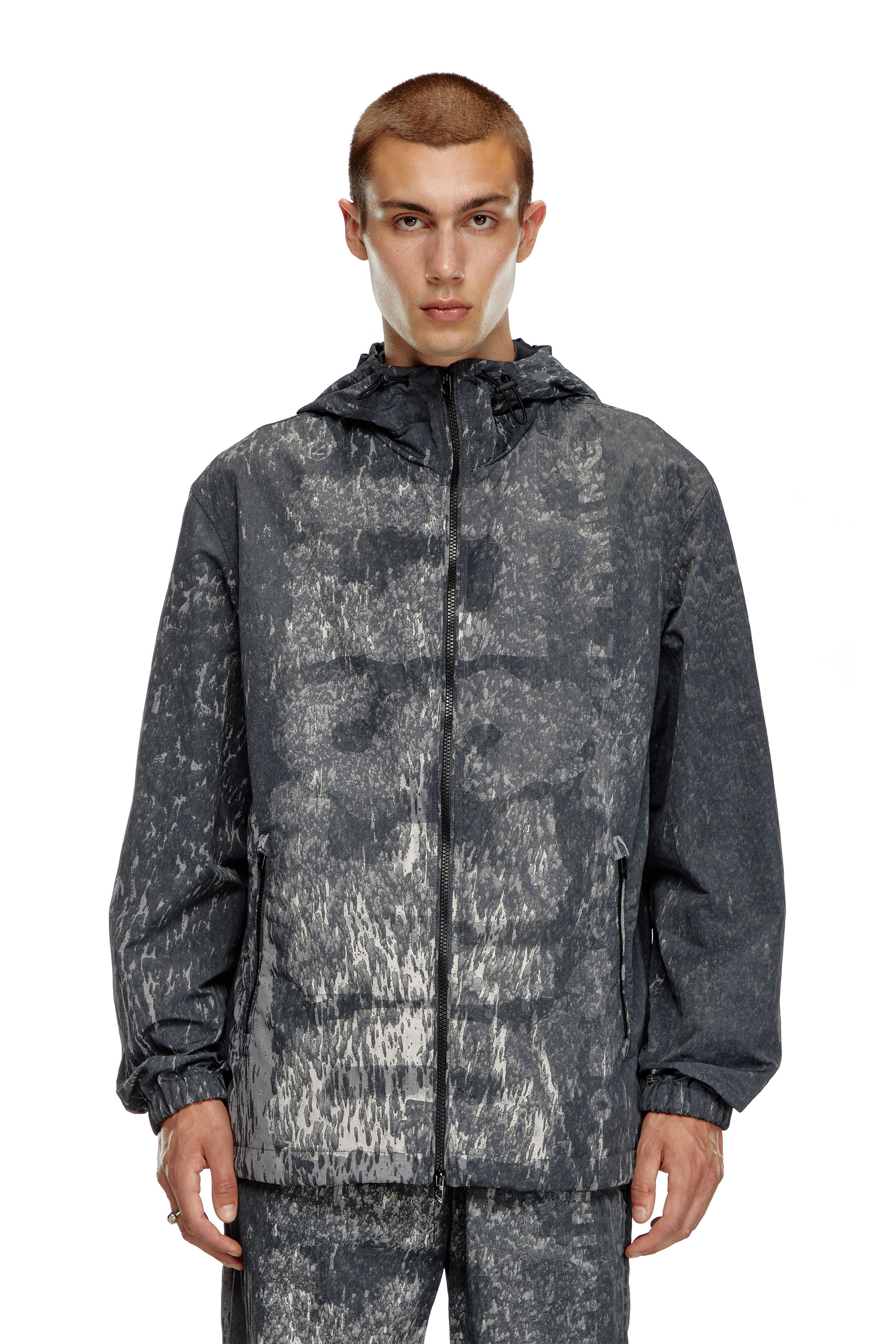 Diesel - J-BRICK, Male's Hooded windbreaker with Rain Camo print in ブラック - 6