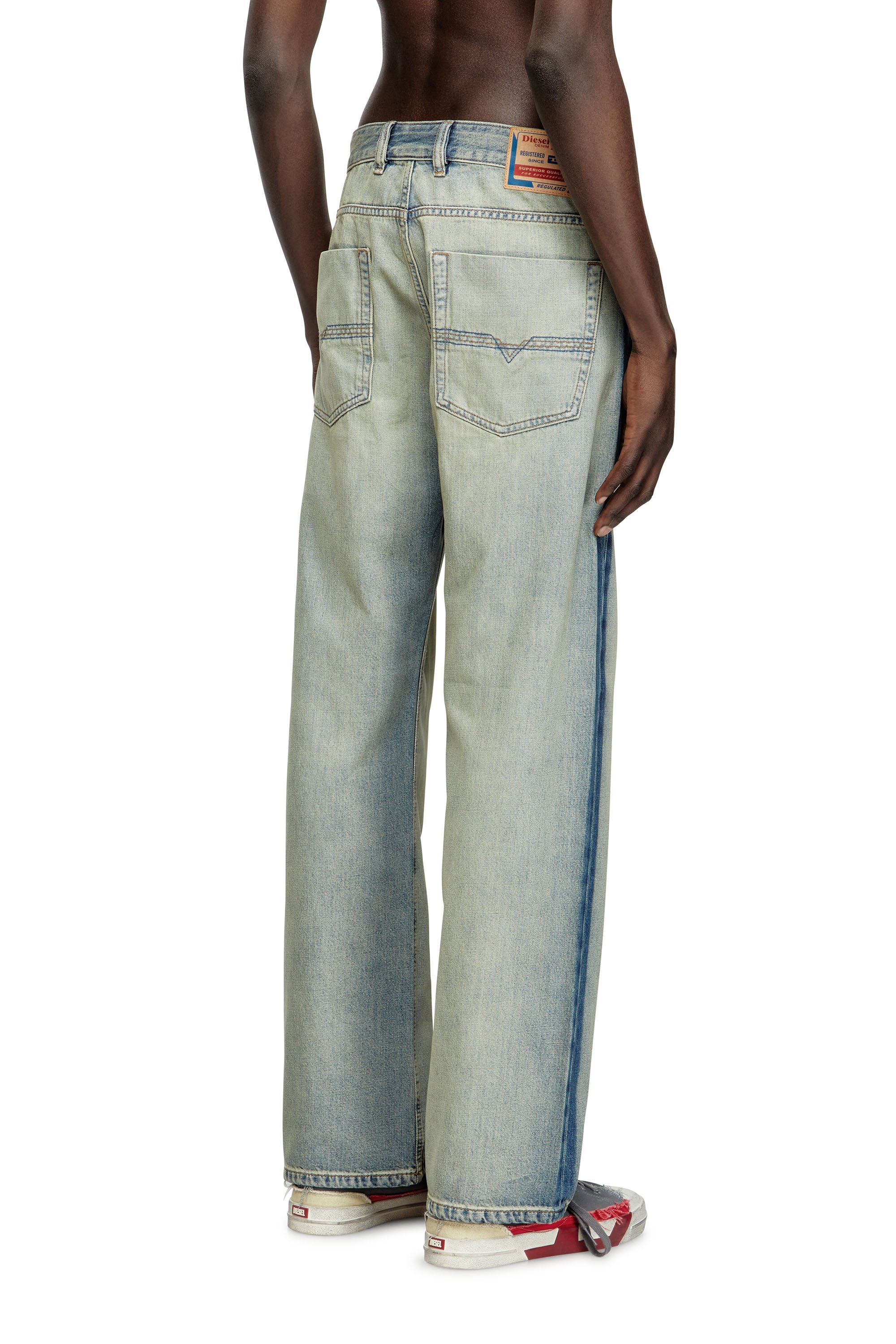 Diesel - Male's Relaxed Jeans 1980 D-Eeper 0ABDF, ライトブルー - 4