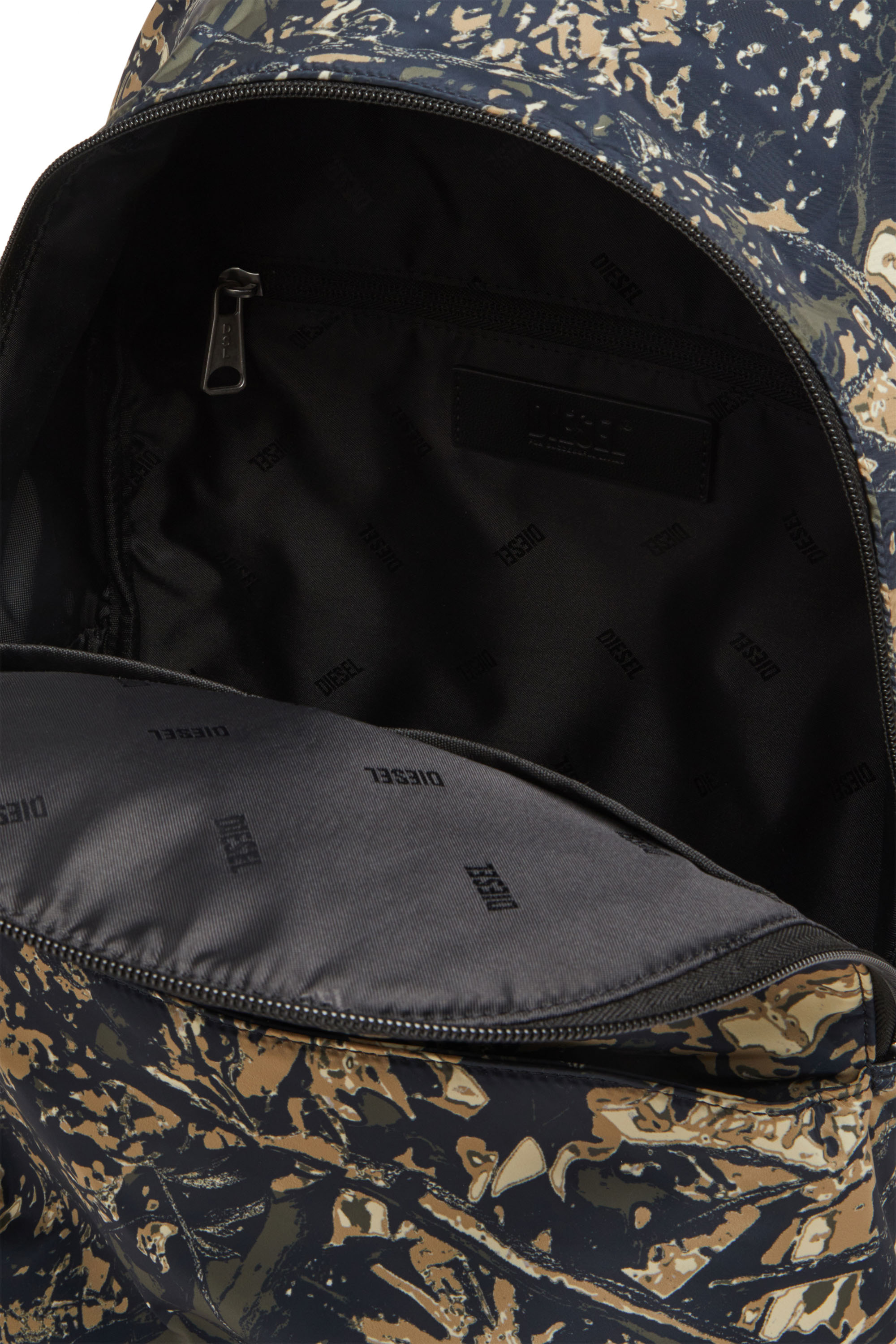 Diesel - D-PACK BACKPACK X, Male's Backpack in camo-print fabric in ミリタリーグリーン - 4