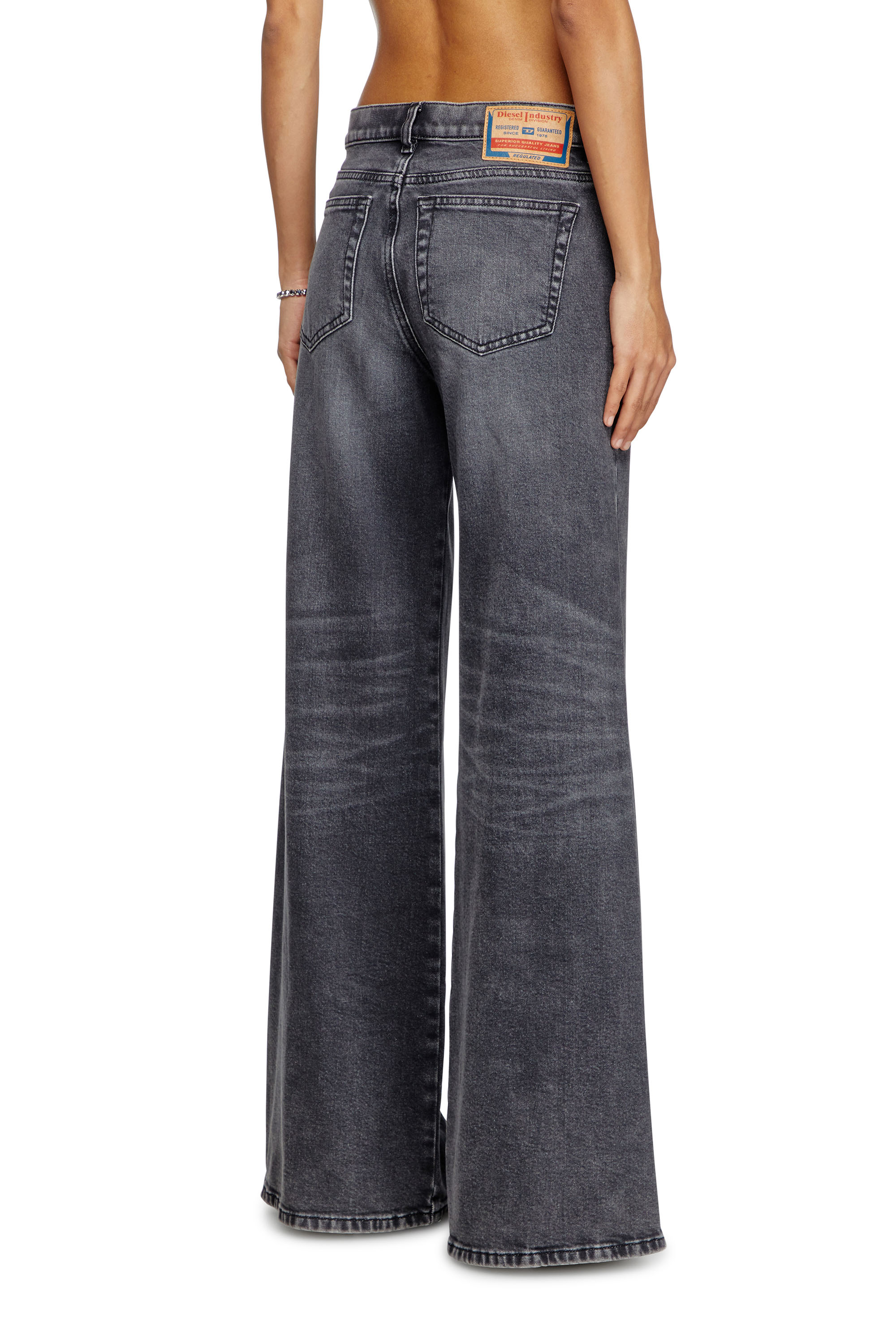 Diesel - Female's Flare Jeans 1978 D-Akemi 0CLBG, ブラック/ダークグレー - 4