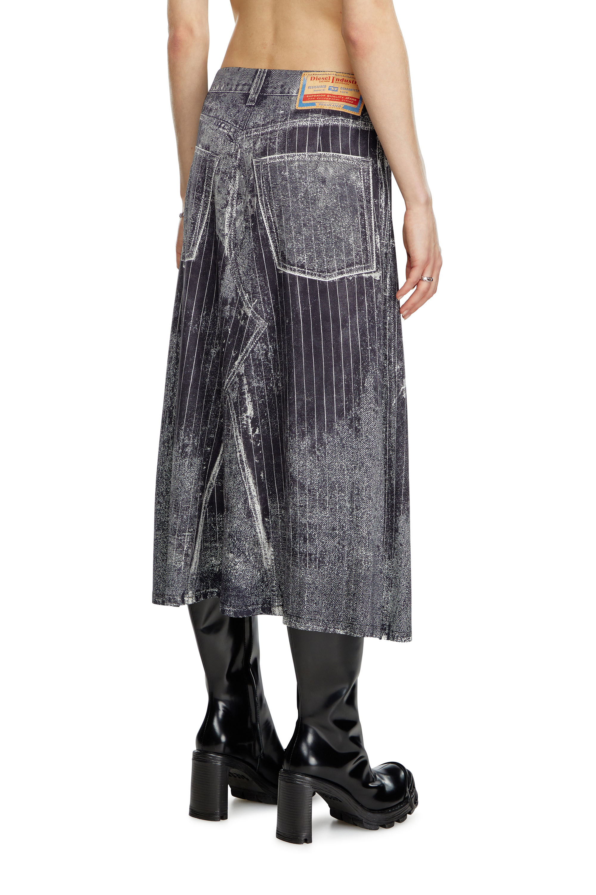 Diesel - O-HANNA, Female Satin skirt with print of pinstripe denim in ブラック - Image 4