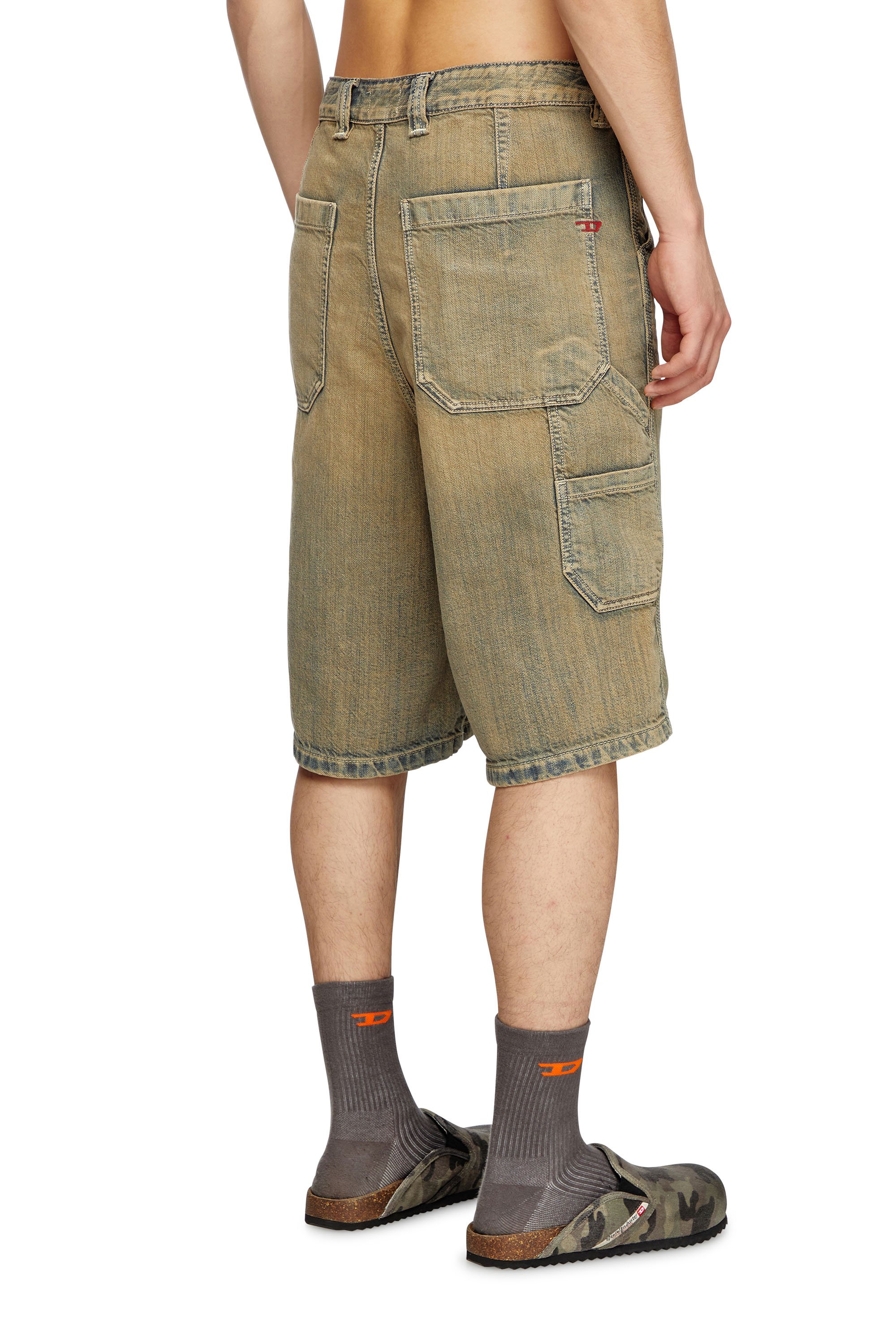 Diesel - D-LIVERY-SHORT, Male's Utility shorts in gold-brush denim in ブラウン/ブルー - 4