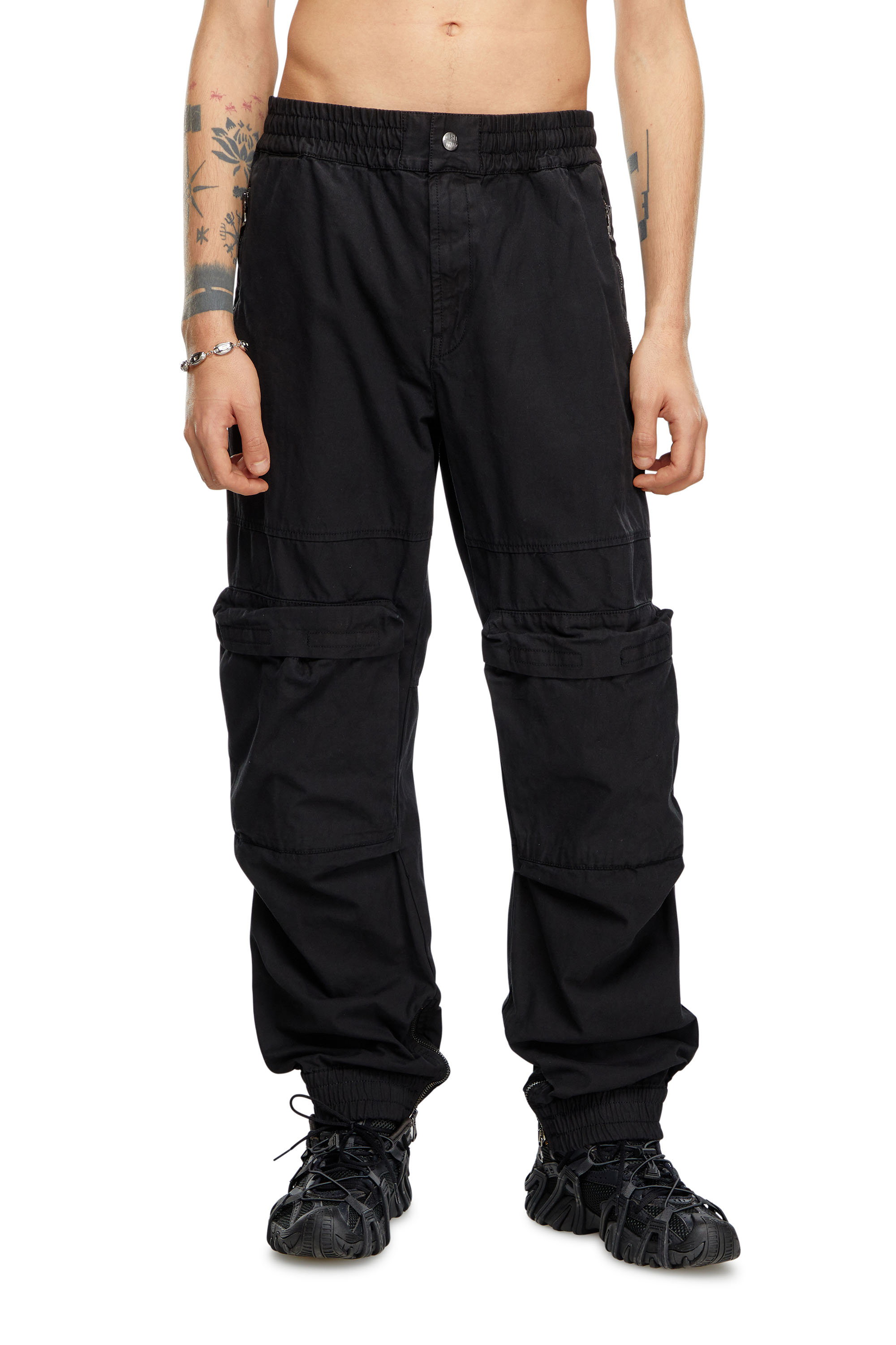 Diesel - P-BEECK, Male Cargo pants in faded organic cotton in ブラック - Image 2
