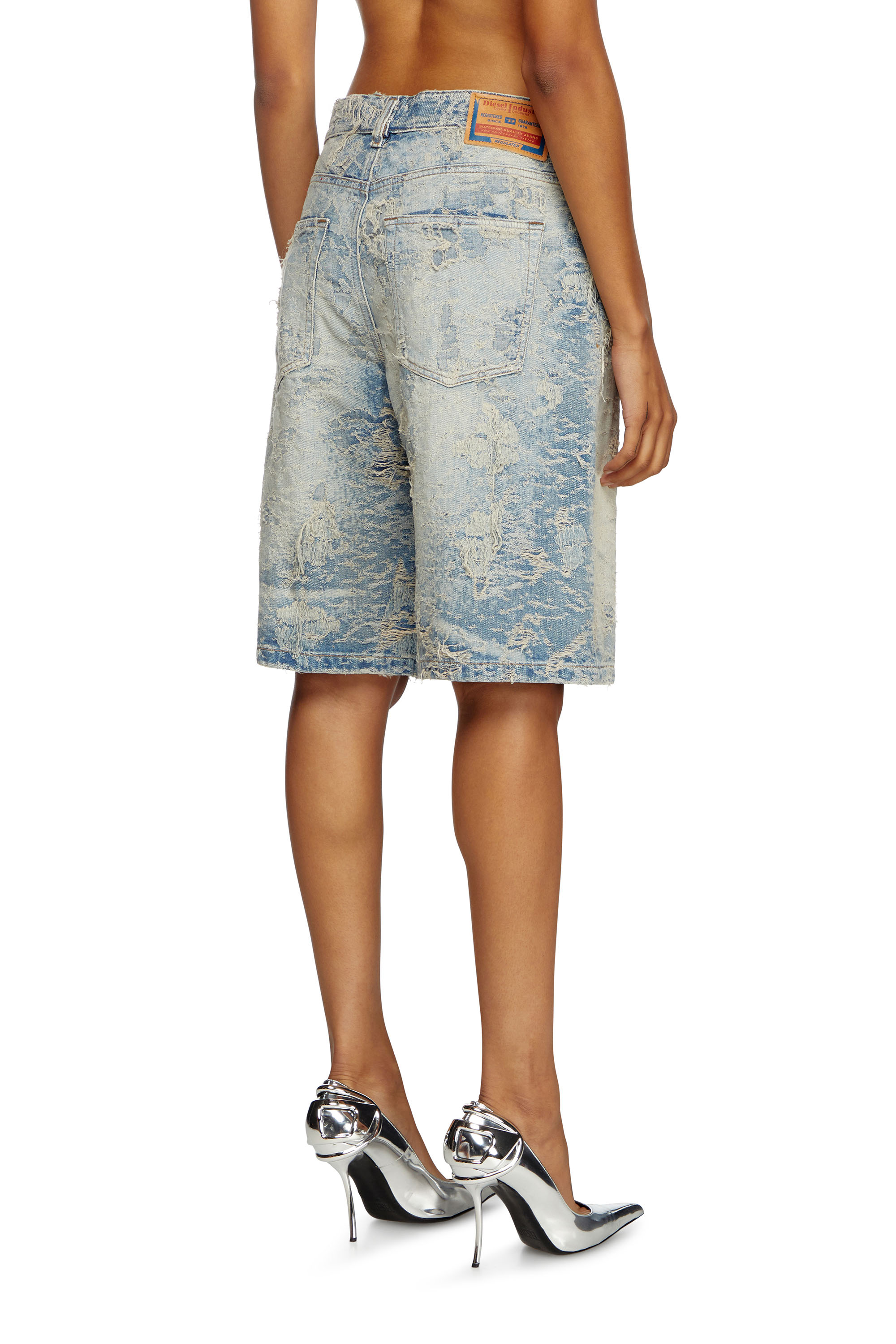 Diesel - DE-SIRE-SHORT-FSF, Female's Shorts in dirty jacquard denim in ライトブルー - 4