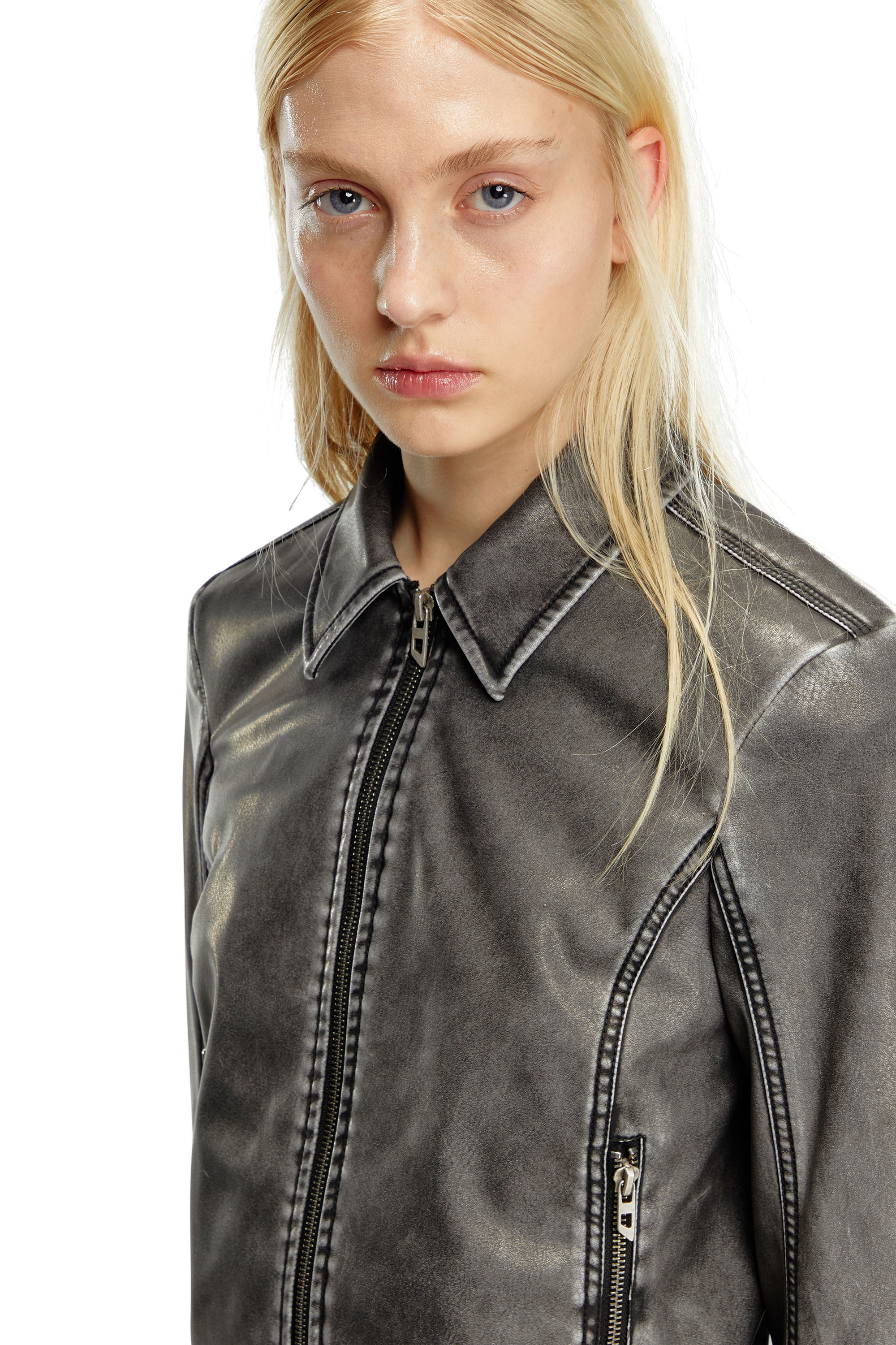 Diesel - G-OTA, Female Cropped jacket in washed tech fabric in ブラック - Image 5