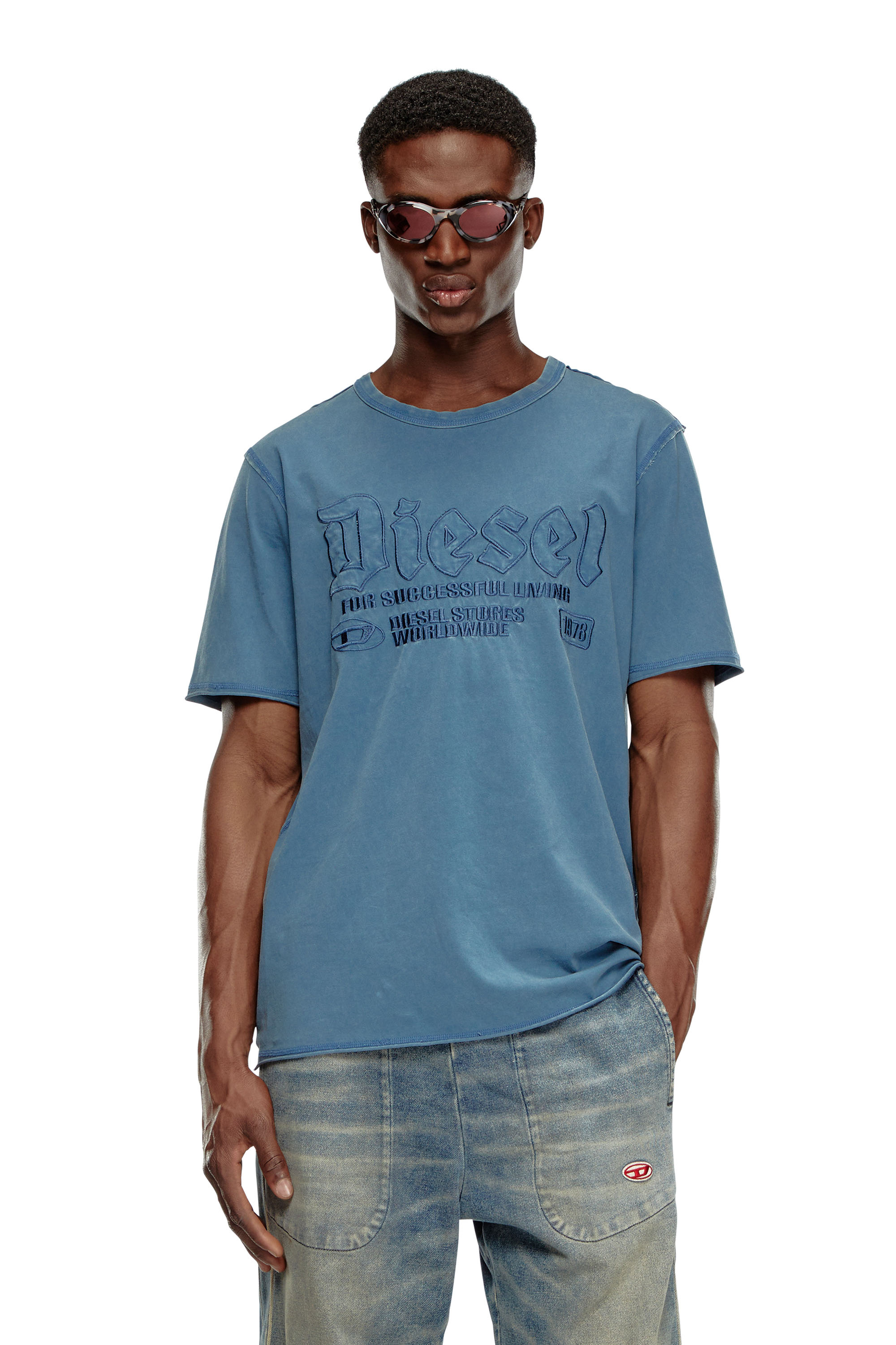Diesel - T-RAWJUST, Male Faded T-shirt with tonal embroidery in ブルー - Image 1