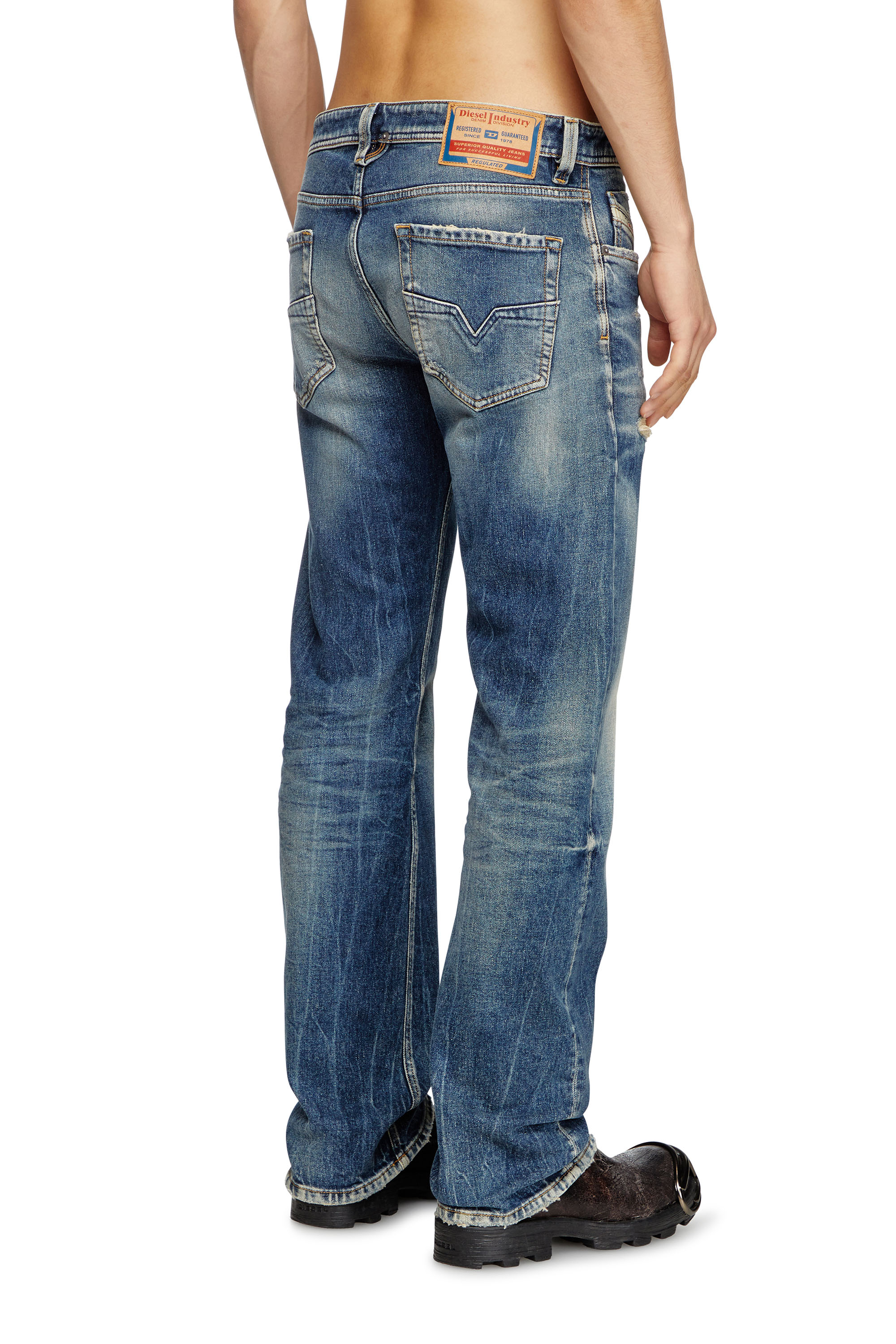 Diesel - Male's Regular Jeans 1985 Larkee 007Y6, ダークブルー - 4