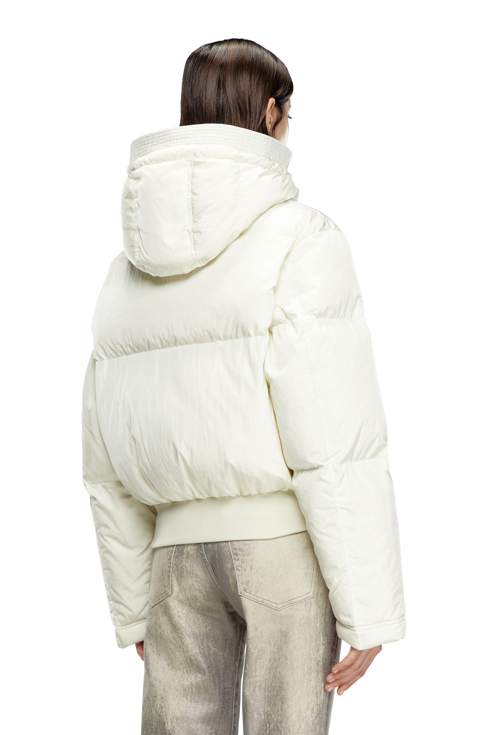 Diesel - W-PEYT-SHORT-NEW-P1, Female's Hooded down jacket in crinkled nylon in ホワイト - 4