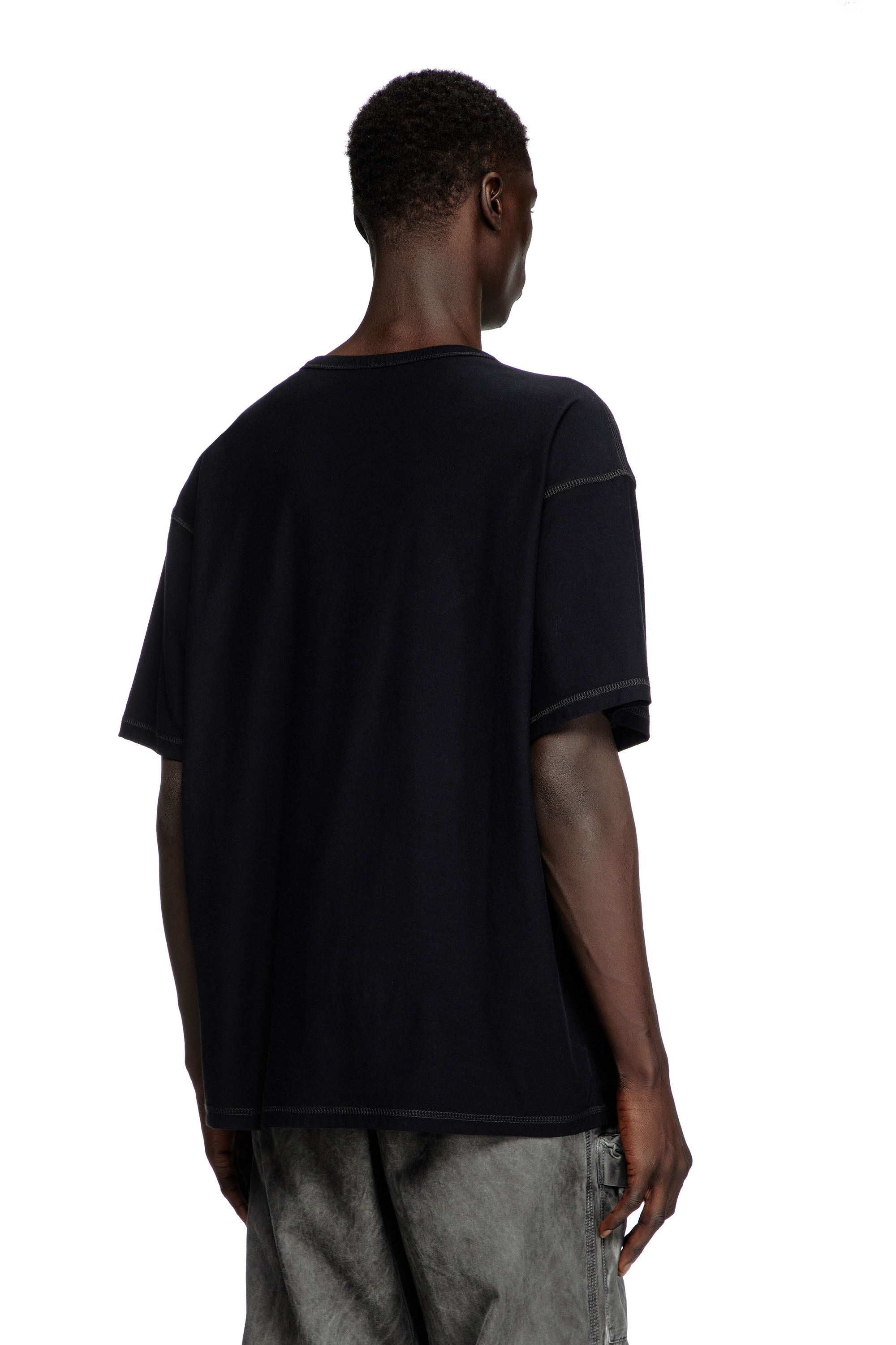 Diesel - T-DOXT, Male's T-shirt with raw jacquard logo in ブラック - 4