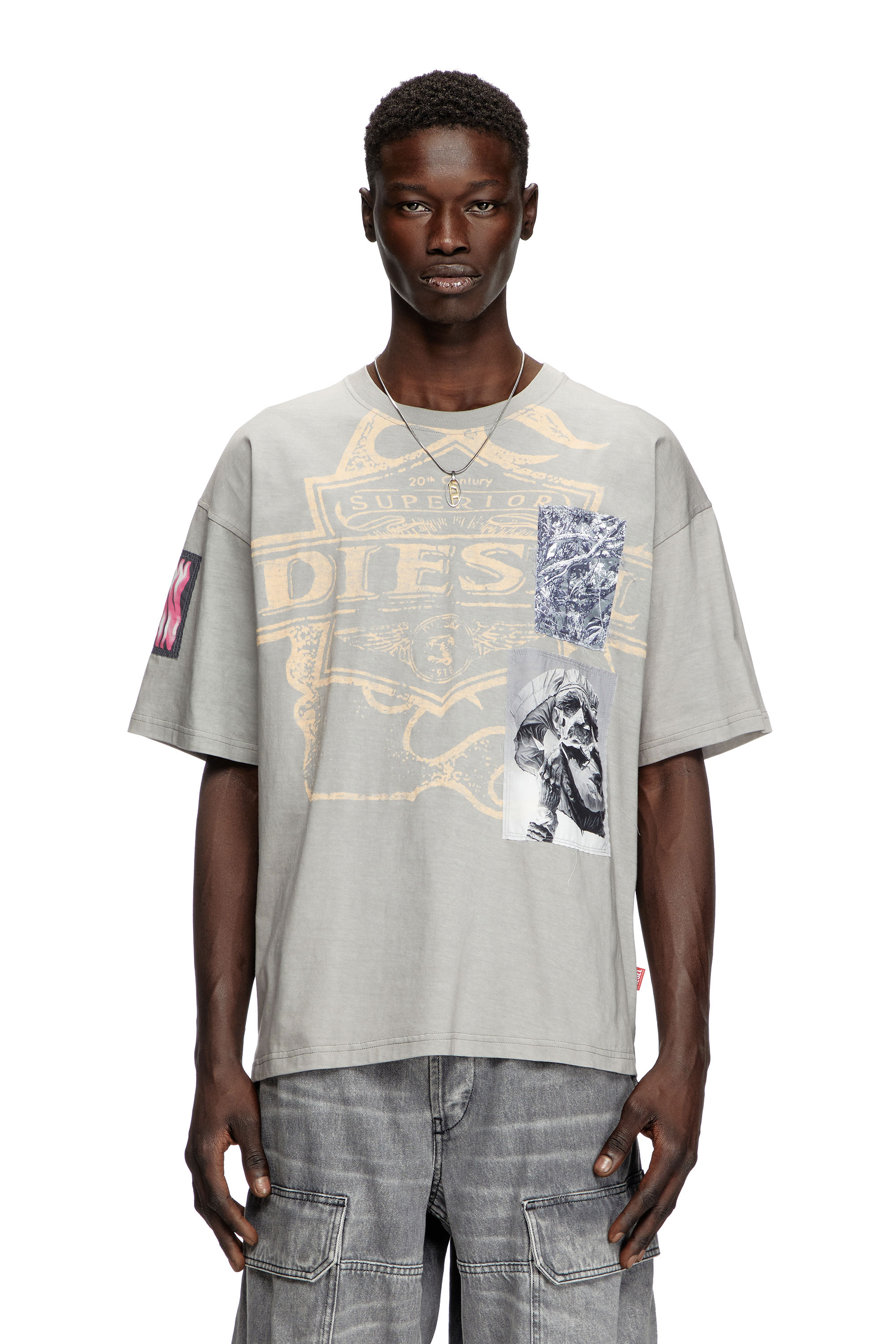 Diesel - T-BOXT-SLITS-R8, Male's T-shirt with patch detail in グレー - 1