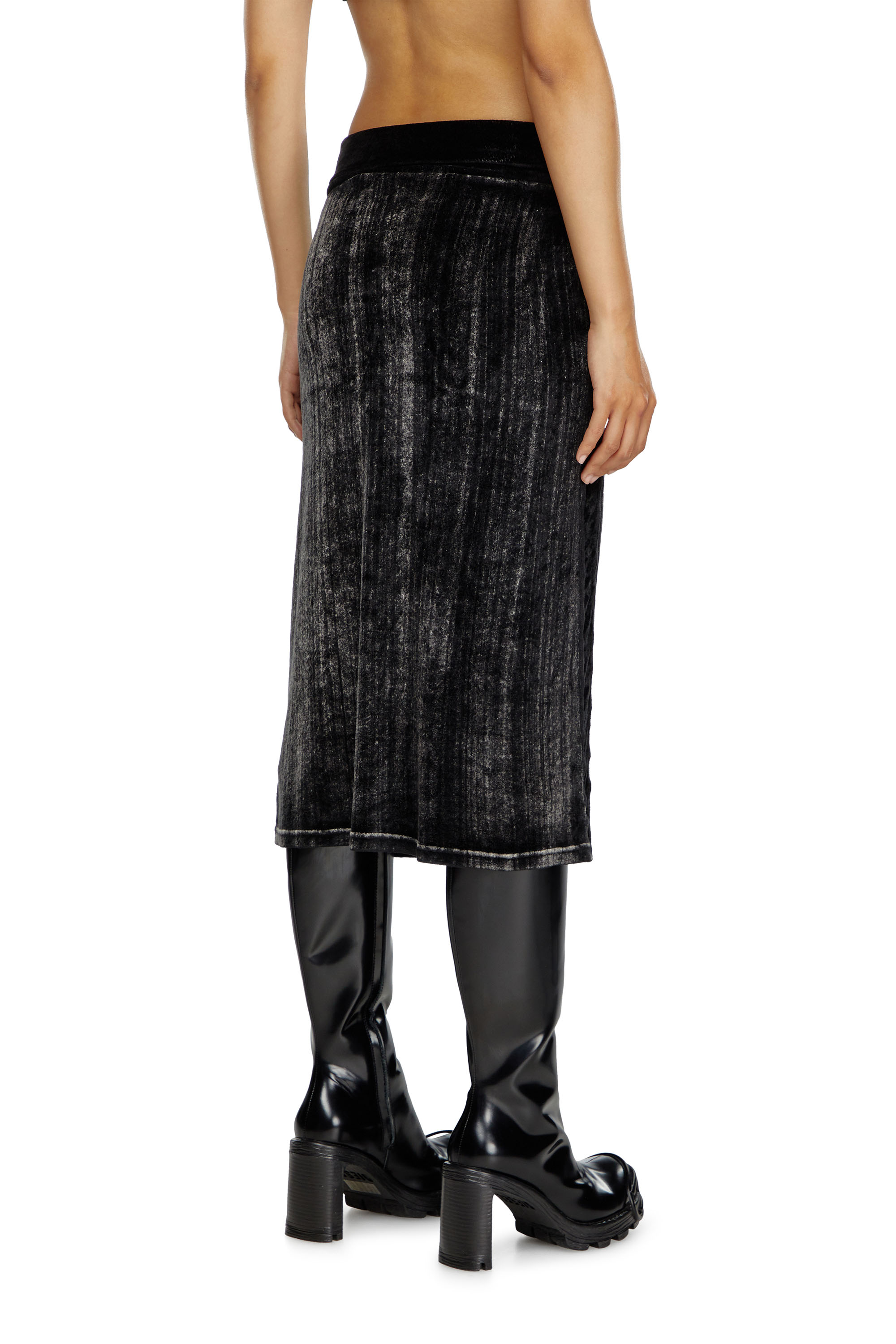 Diesel - O-VERYN, Female Chenille midi skirt with faded effect in ブラック - Image 4