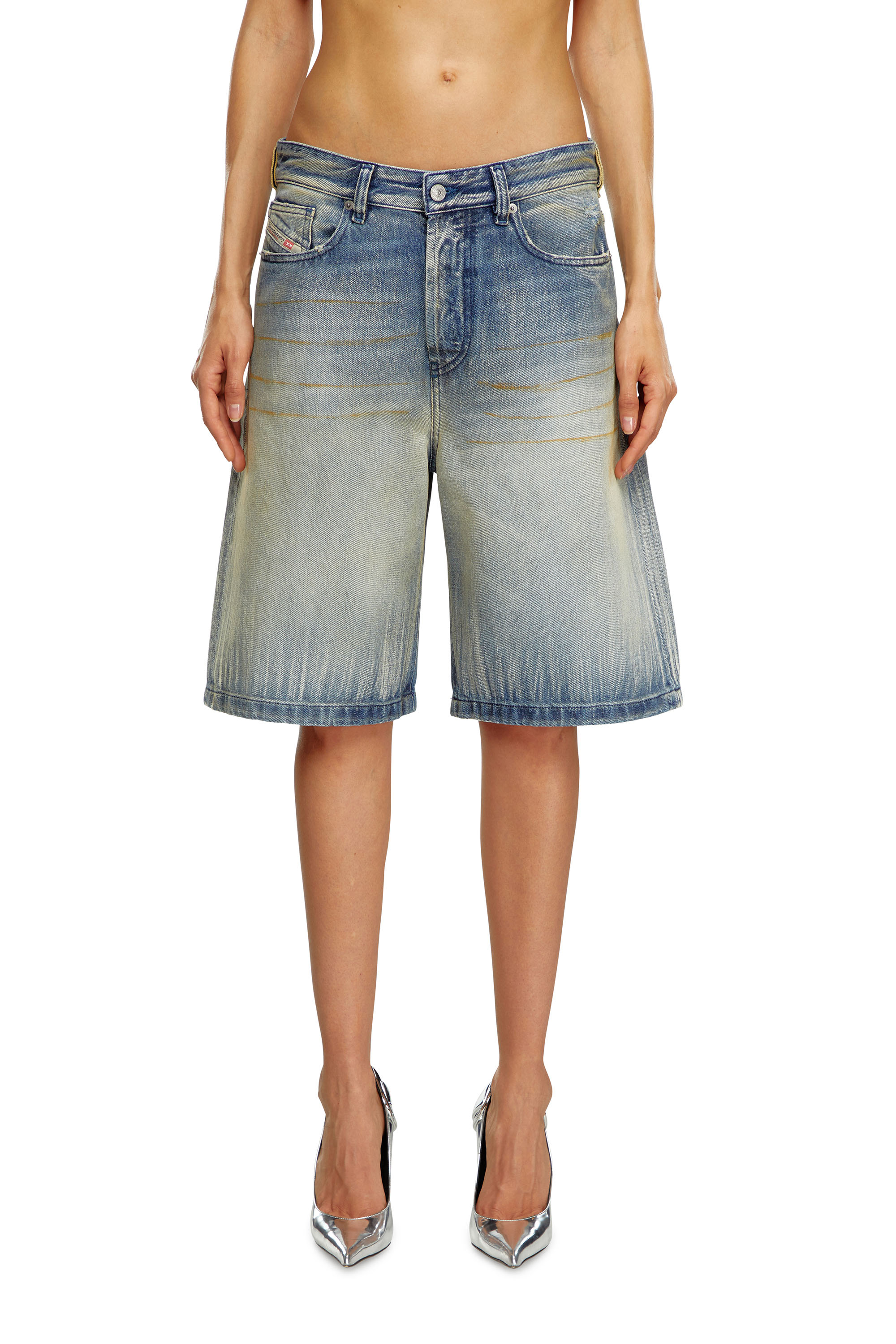 Diesel - DE-SIRE-SHORT, Female's Shorts in streaky hand-finished denim in ライトブルー - 1