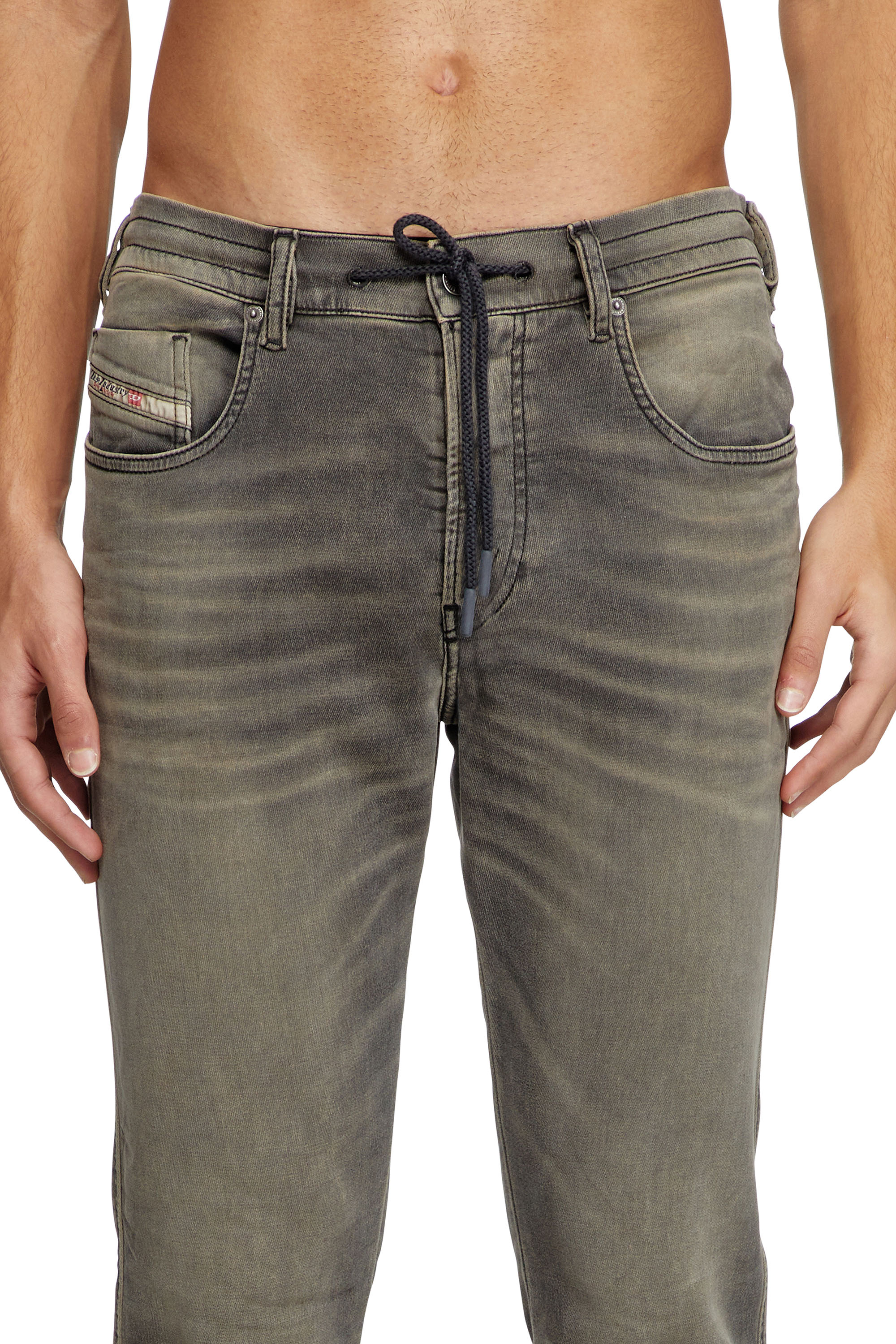 Diesel - Male's Slim 2060 D-Strukt Joggjeans® 068PD, ライトグレー - 5