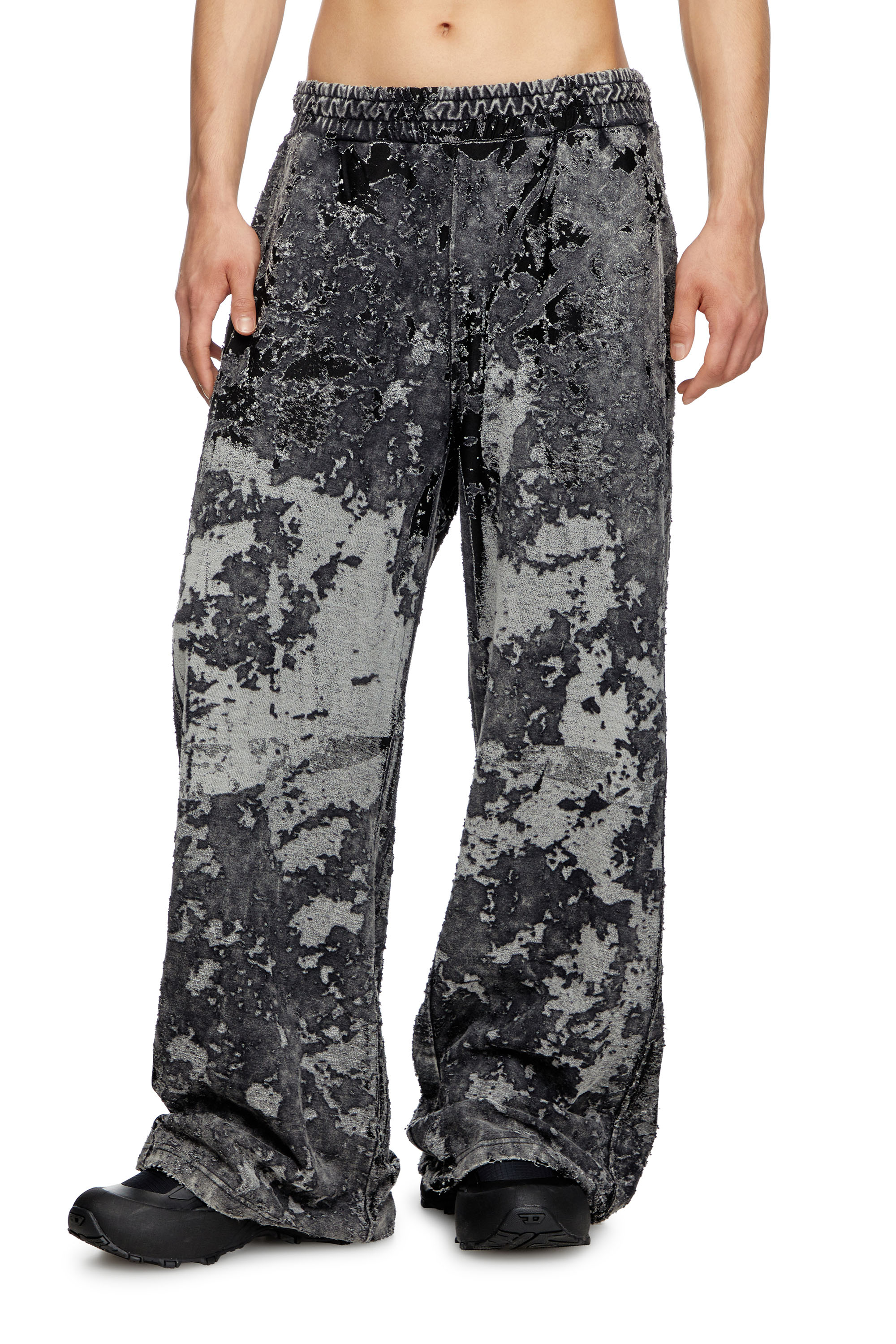 Diesel - P-MARTIS-SHOW, Male's Burnout track pants with camo effect in ブラック - 2