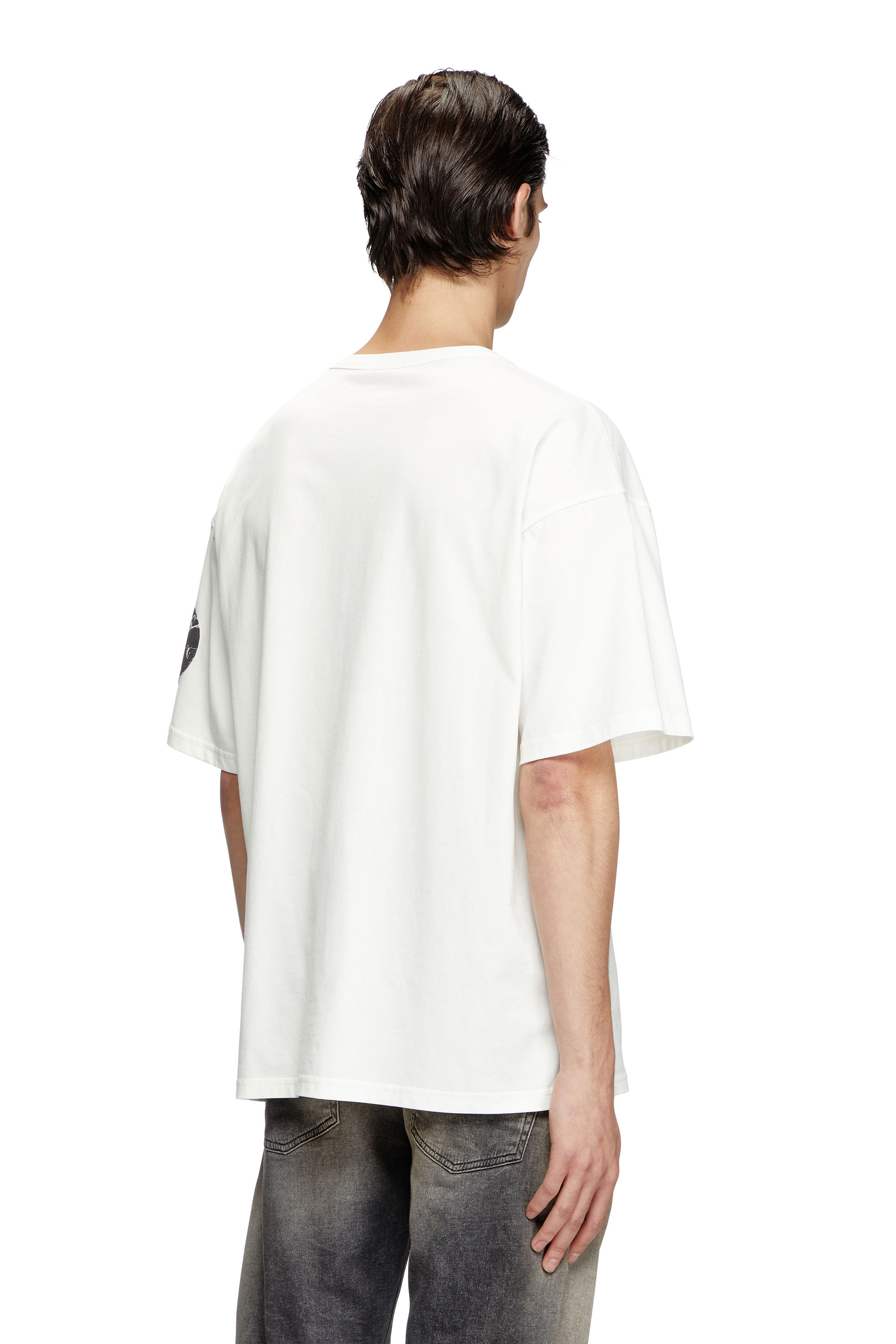 Diesel - T-BOXT-R22, Male's T-shirt with large gabardine patch logo in ホワイト - 4