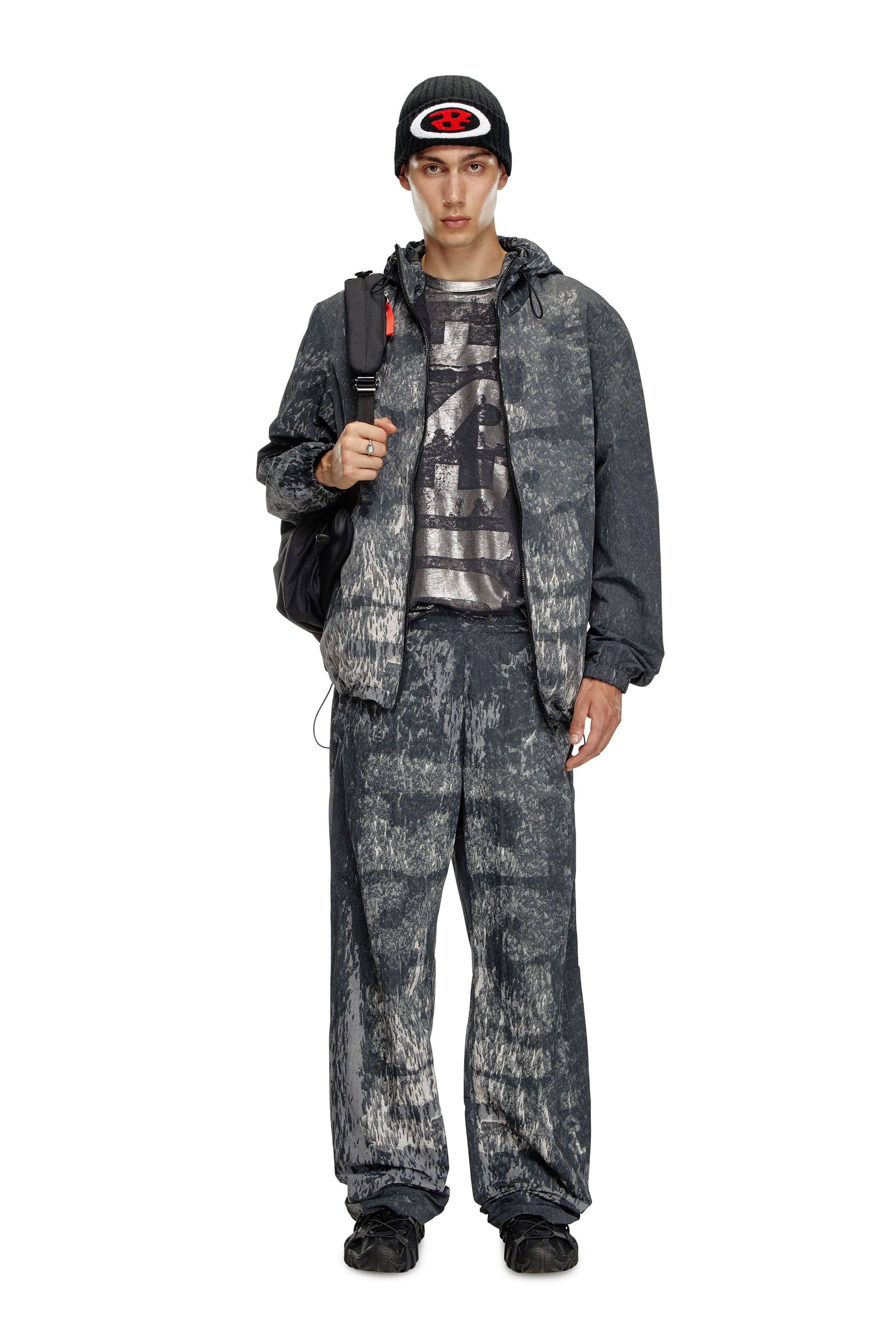 Diesel - P-BRICK, Male's Printed trousers in wrinkled nylon in ブラック - 2