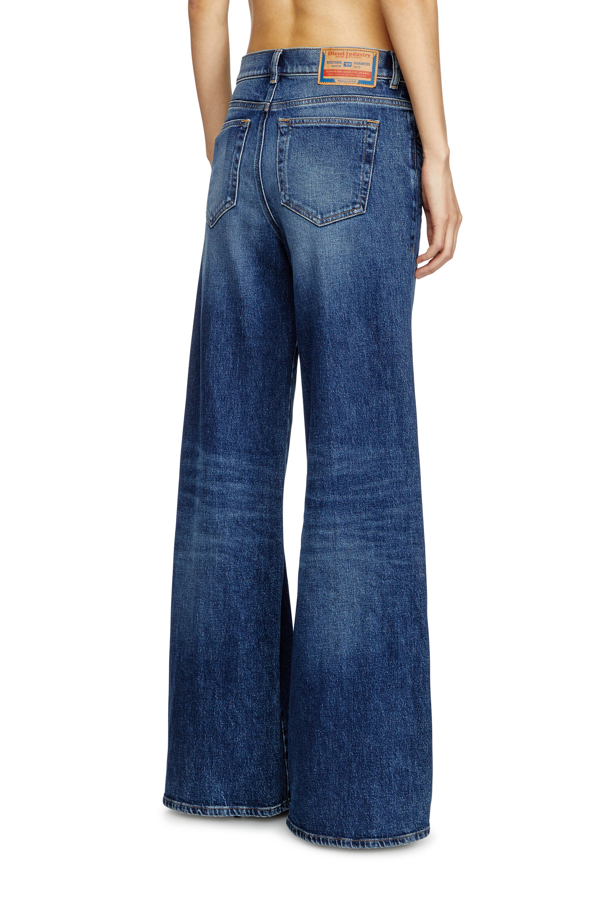 Diesel - Female's Flare Jeans 1978 D-Akemi 09L21, ダークブルー - 4