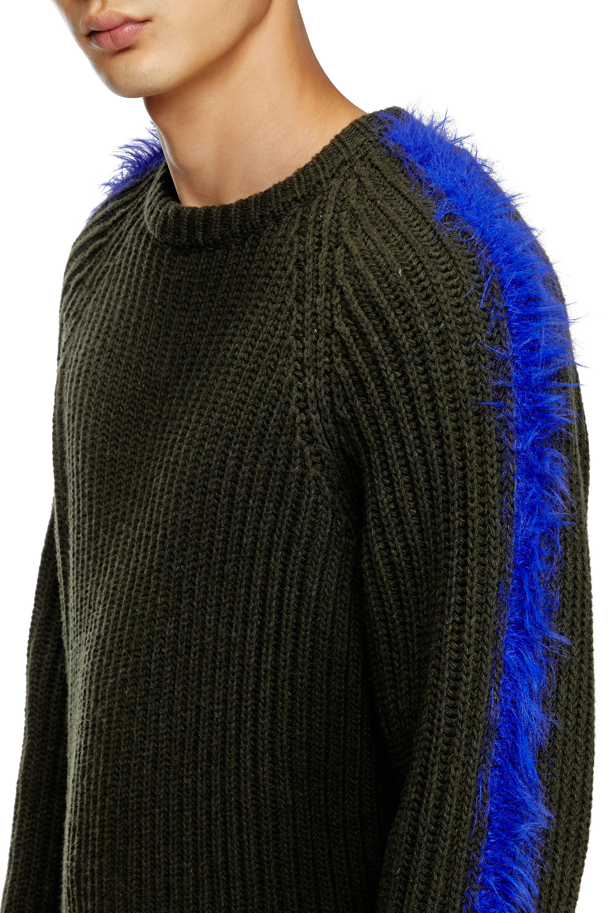 Diesel - K-TRICKY, Male's Wool-blend jumper with fuzzy bands in オリーブグリーン - 5