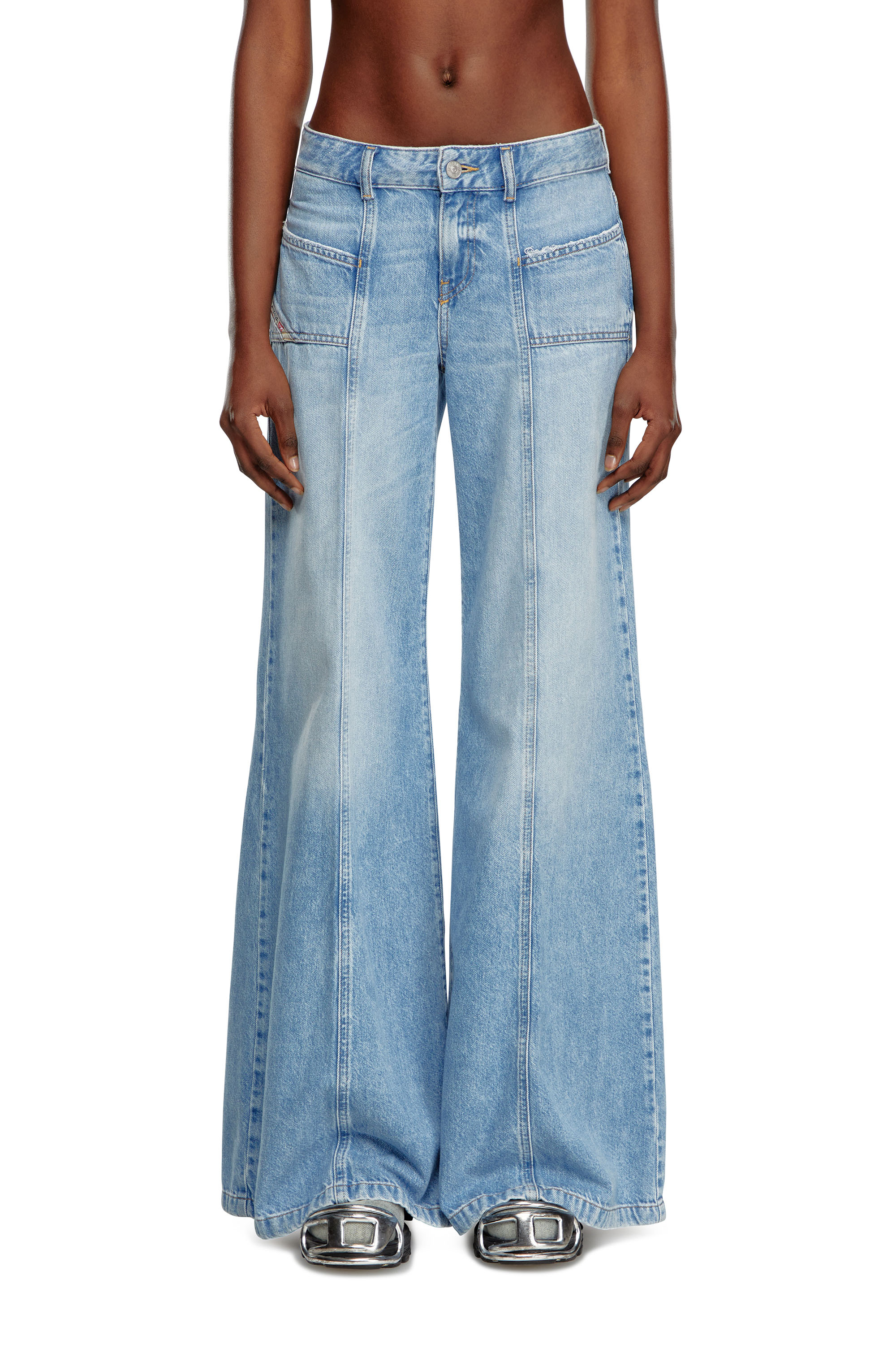 Diesel - Female Bootcut and Flare Jeans D-Akii 09J88, ライトブルー - Image 1