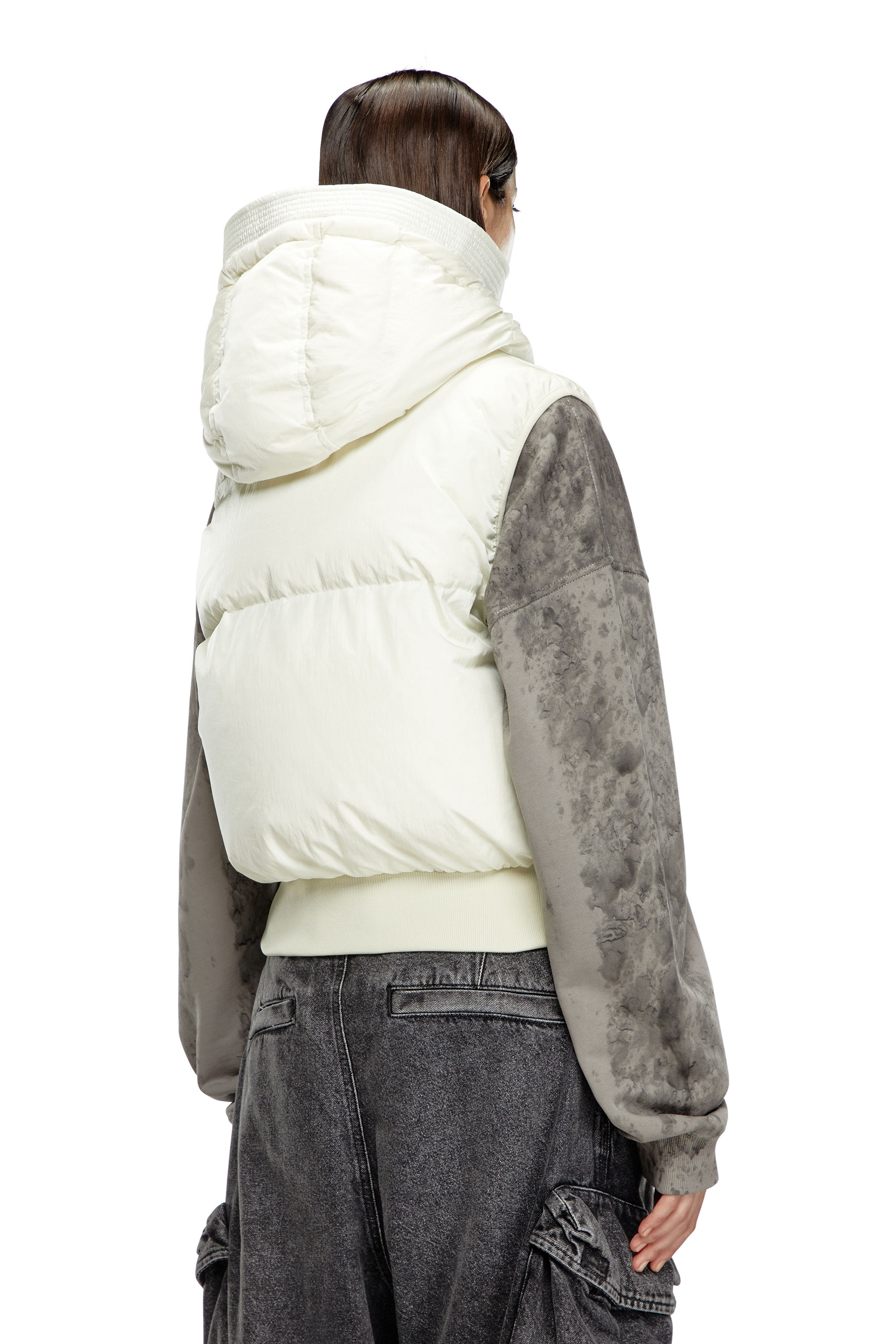 Diesel - W-PEYT-SSL-NEW-P1, Female's Hooded down vest in crinkled nylon in ホワイト - 4