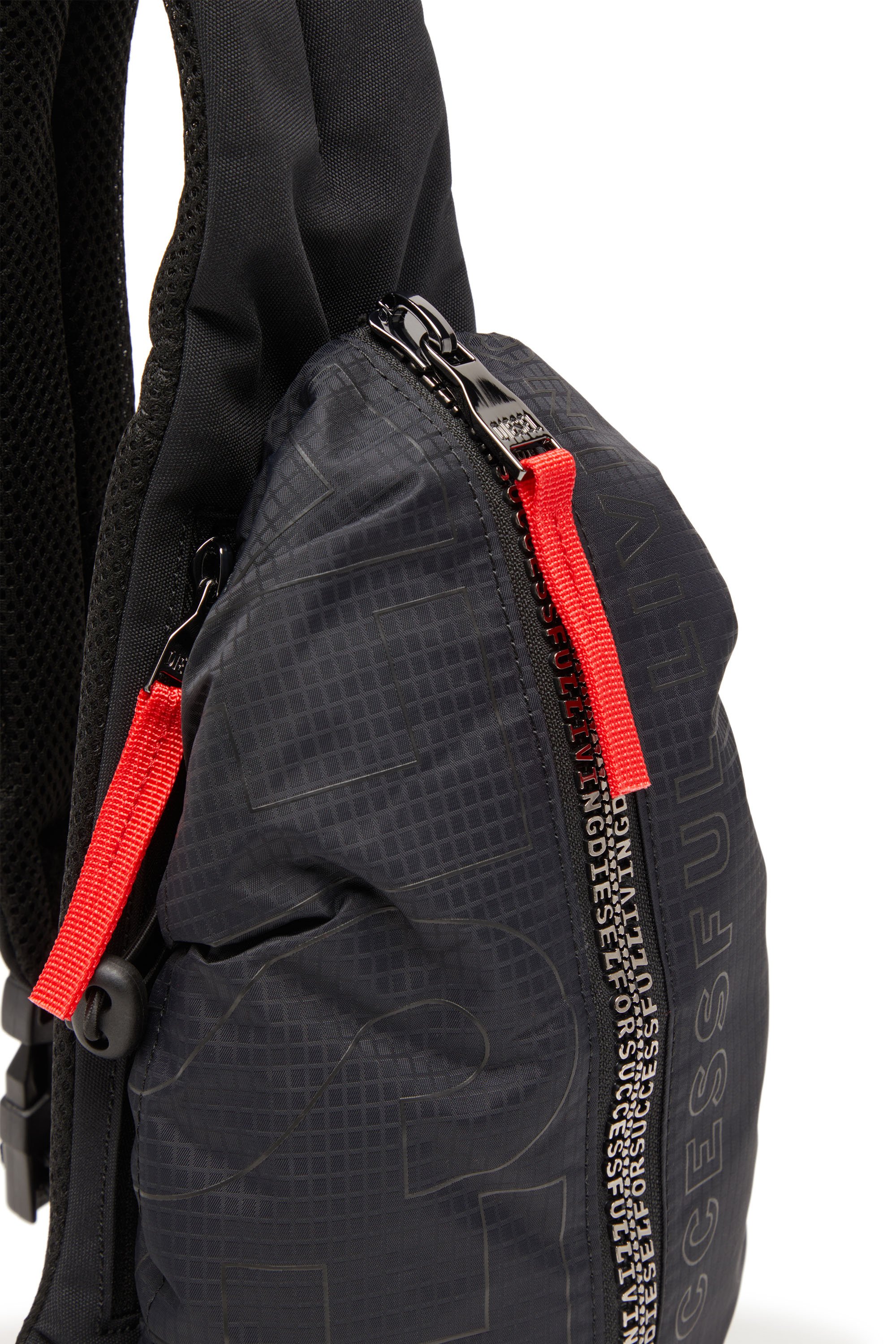 Diesel - ZIP-D CROSSBODY X, Male's Zip-D-Sling bag in check-jacquard shell in ブラック - 5